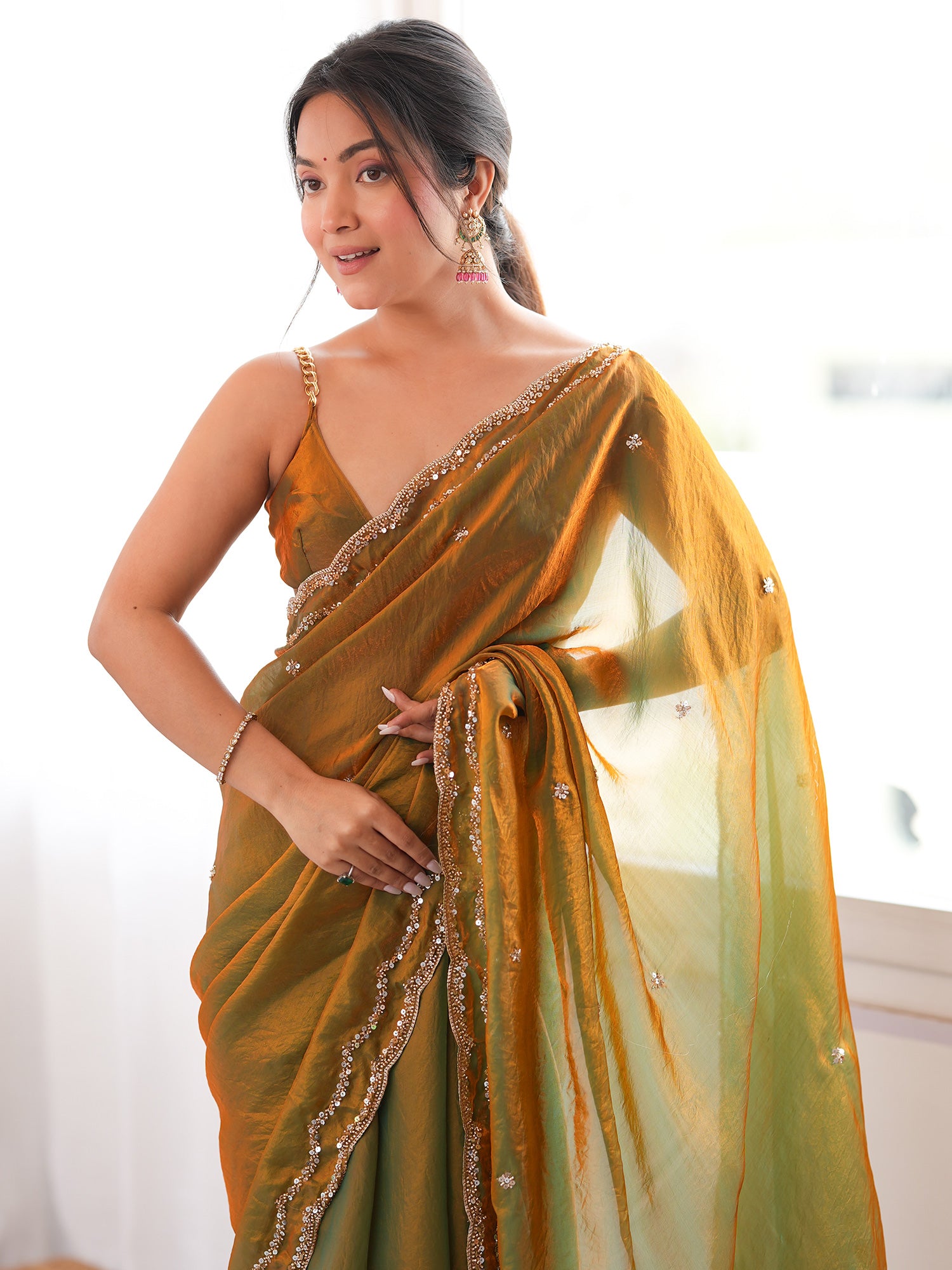 Gold Satin Silk saree – detail view 3