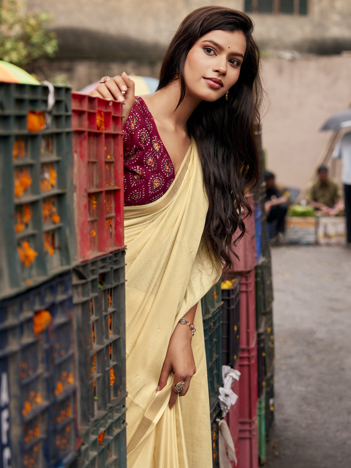 Cream Cotton Blend saree – detail view 3