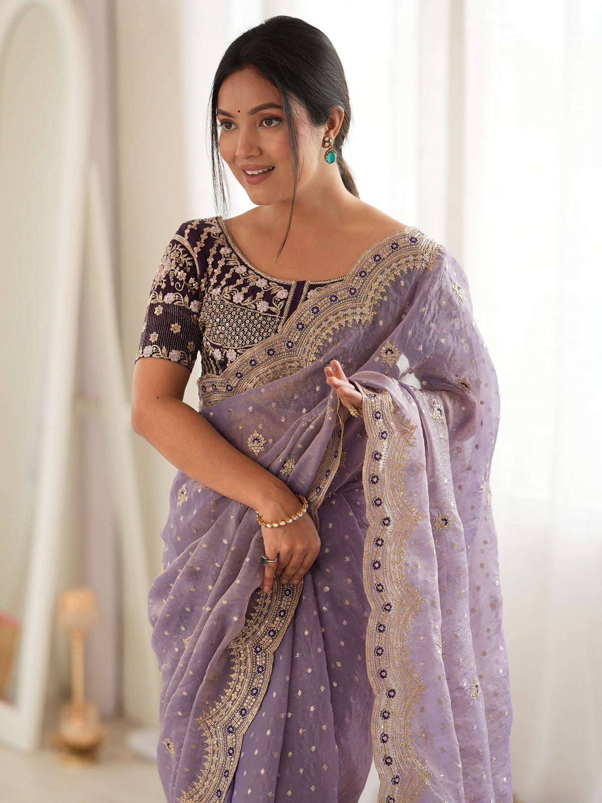 Lavender Silk Blend saree – detail view 4