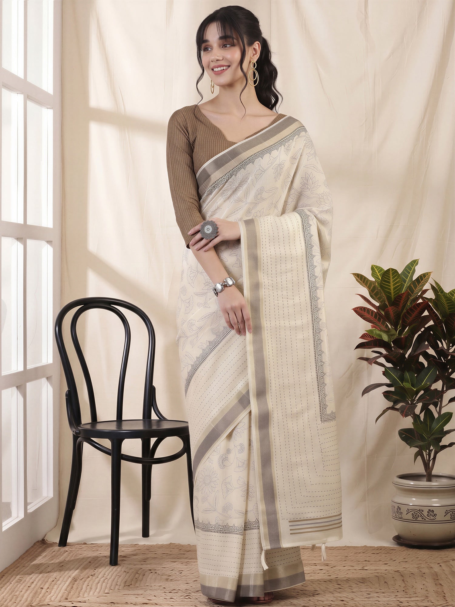 Off White Cotton Silk saree – detail view 2