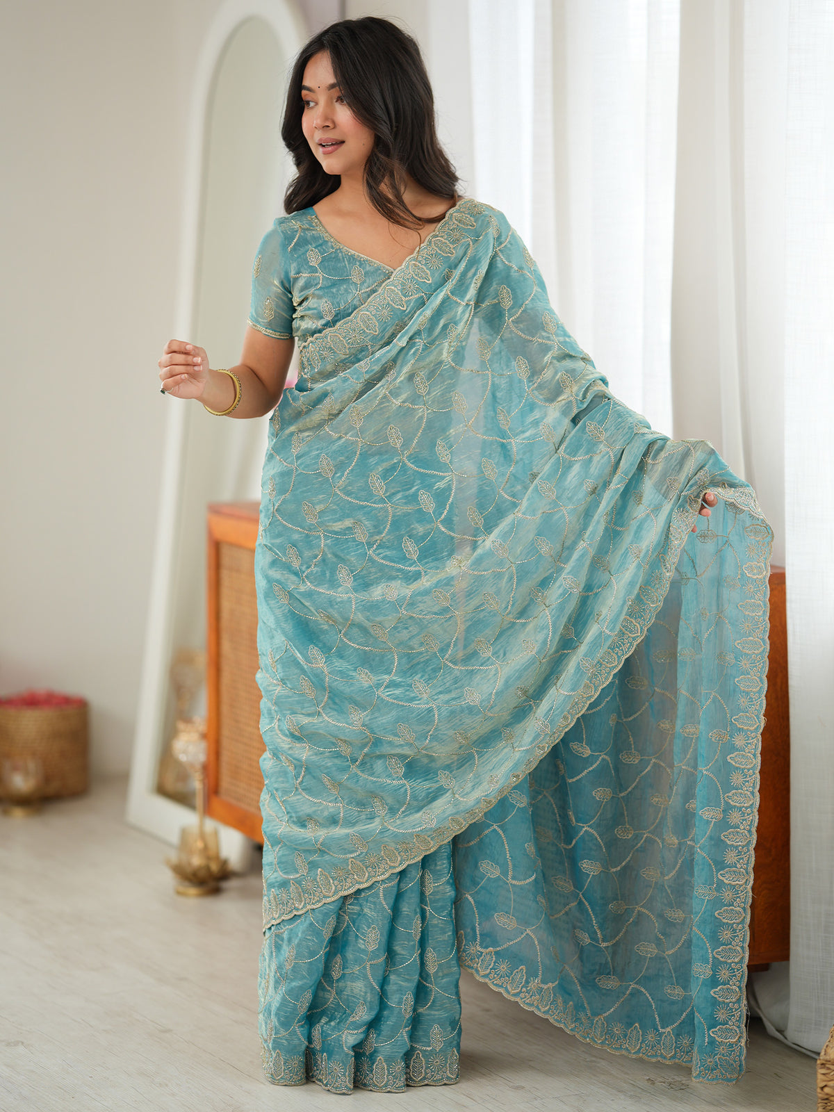 Light Blue Tissue saree – detail view 3