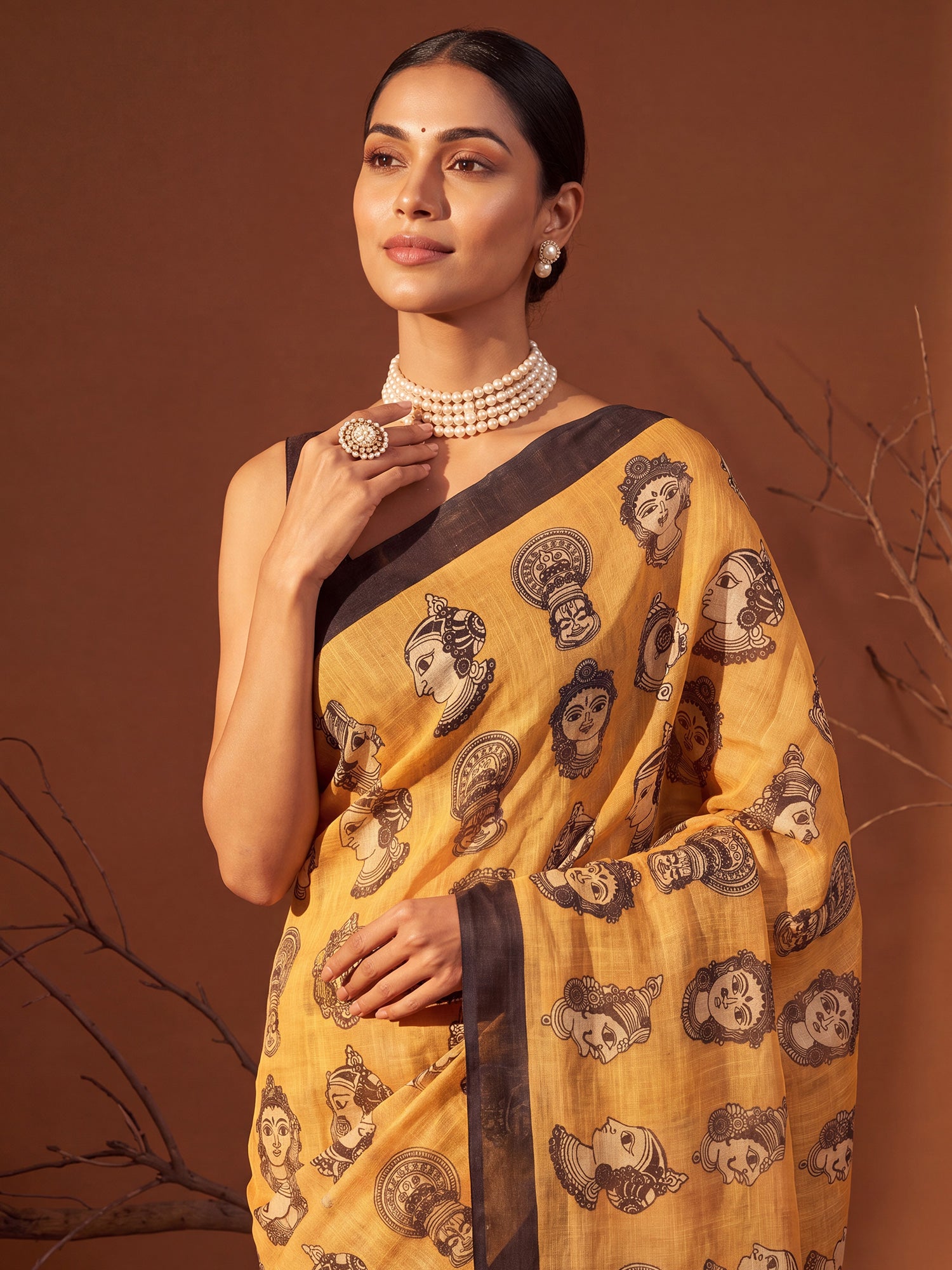 Mustard Cotton Linen saree – detail view 4