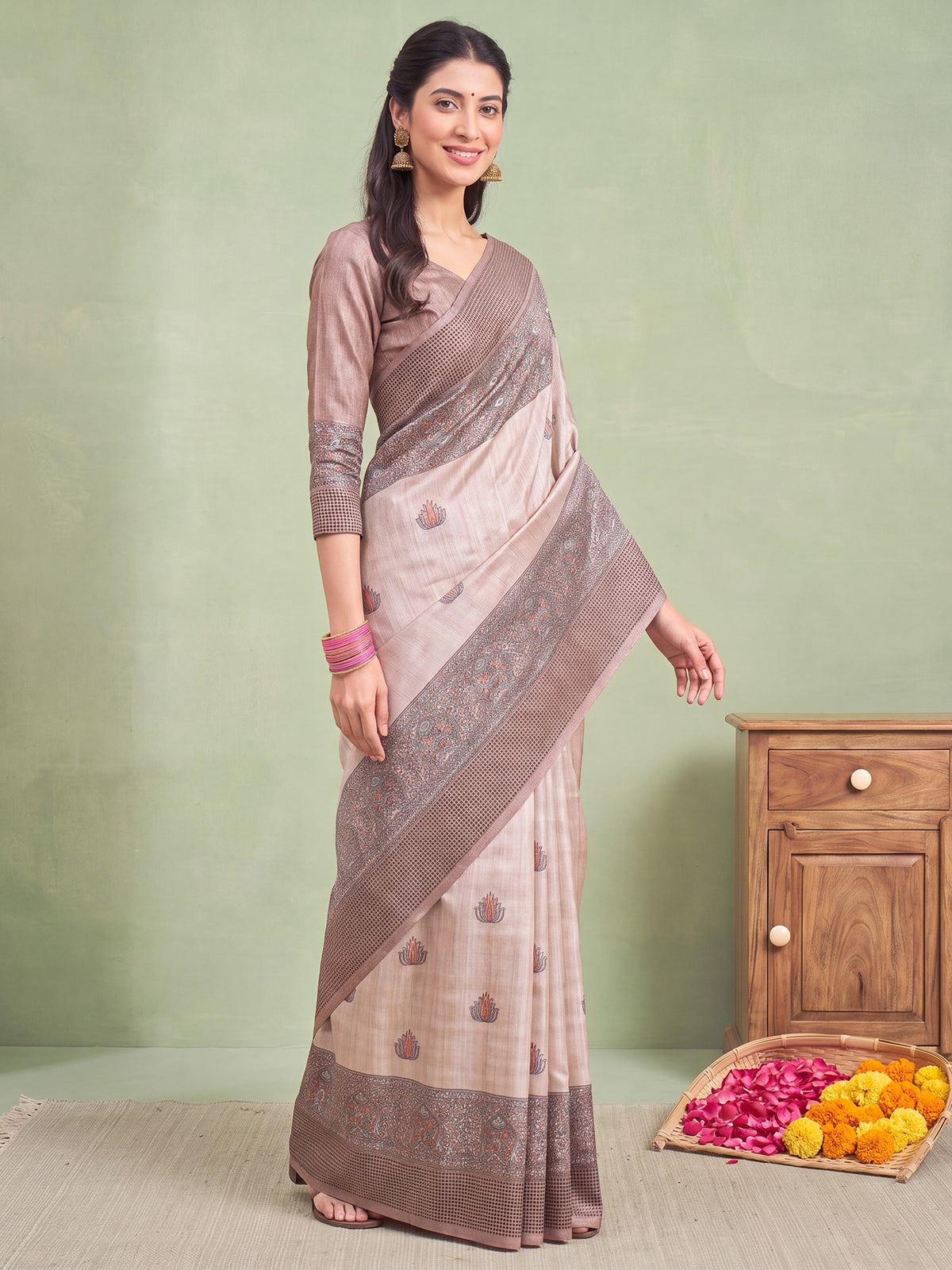 Beige Manipuri Silk saree – detail view 3