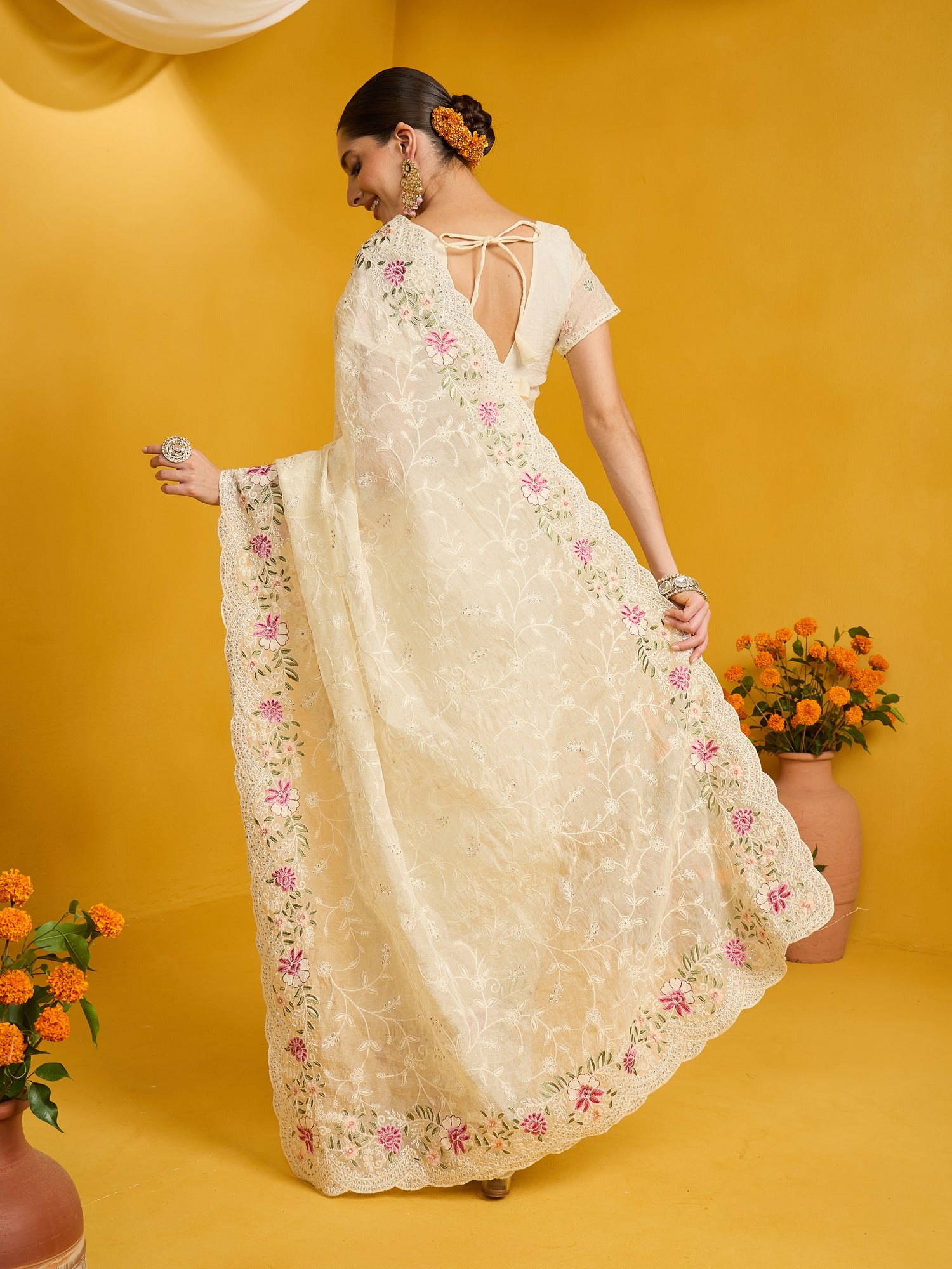 Cream Organza saree – detail view 6