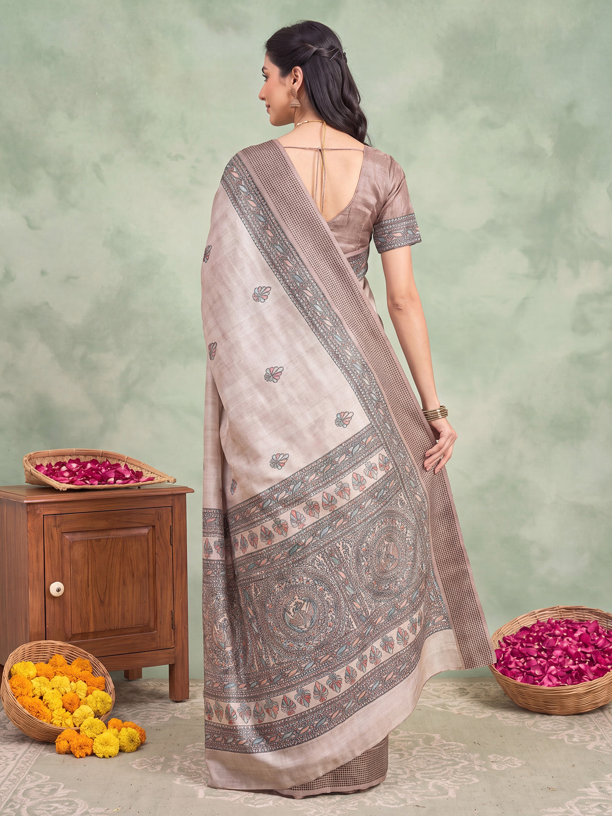 Beige Manipuri Silk saree – detail view 1