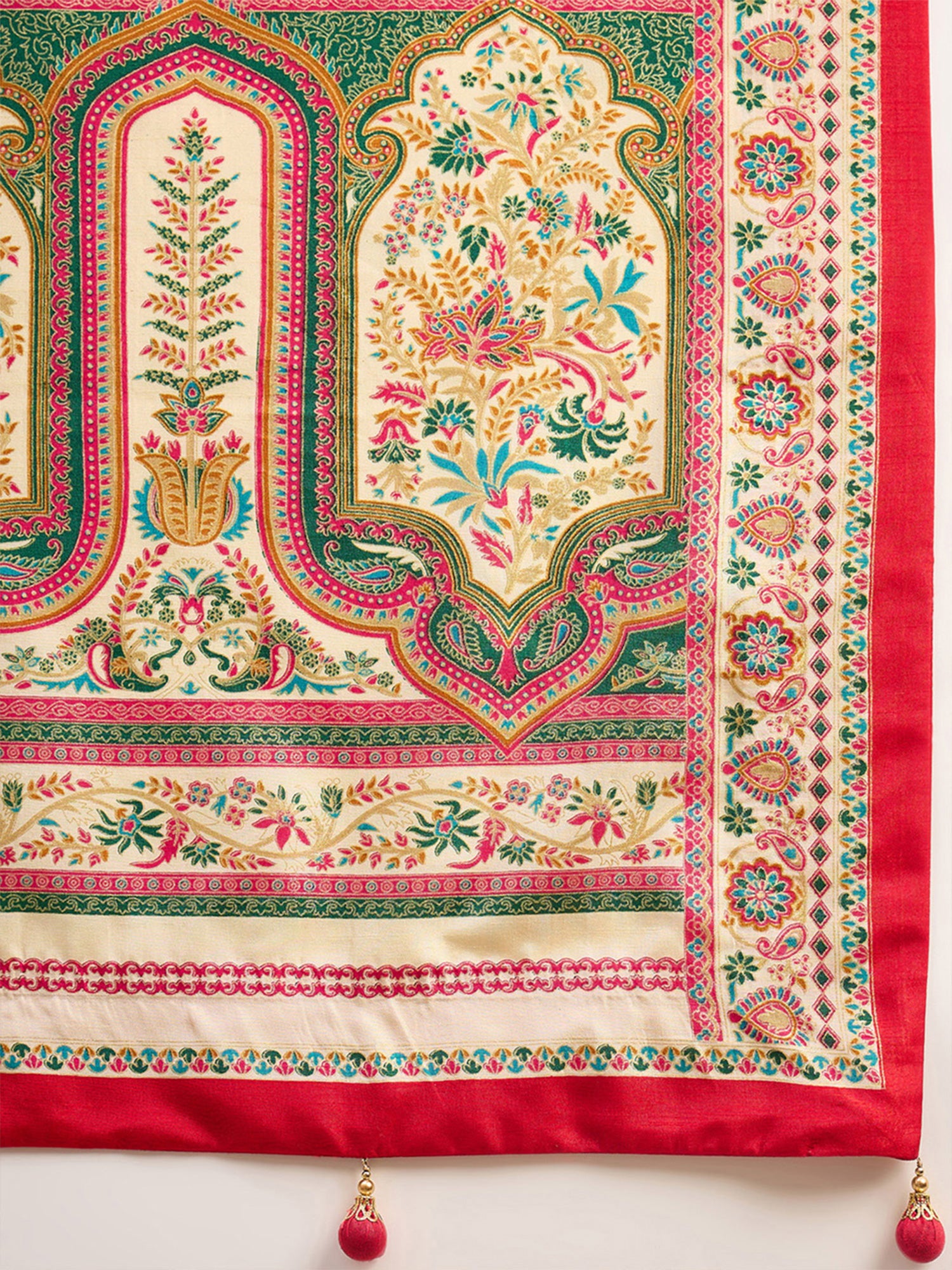 Cream Silk Blend saree – detail view 5