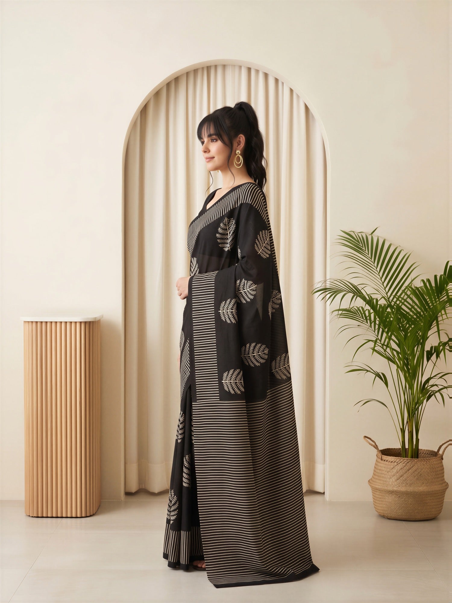 Black Bhagalpuri Silk saree – detail view 2