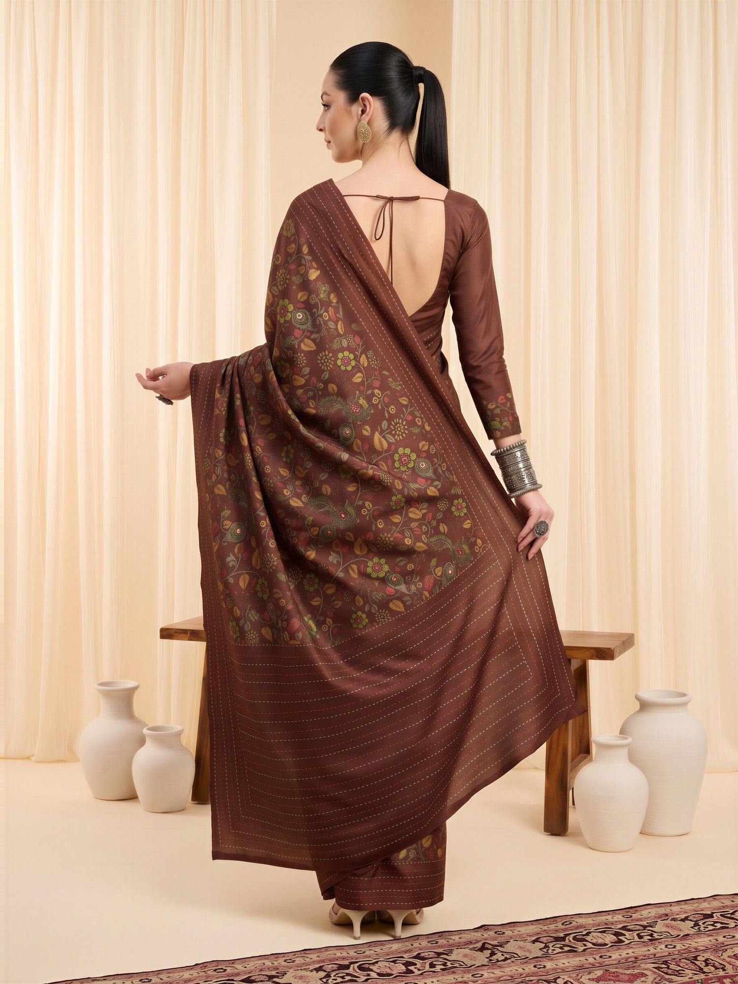 Brown Silk Blend saree – detail view 1