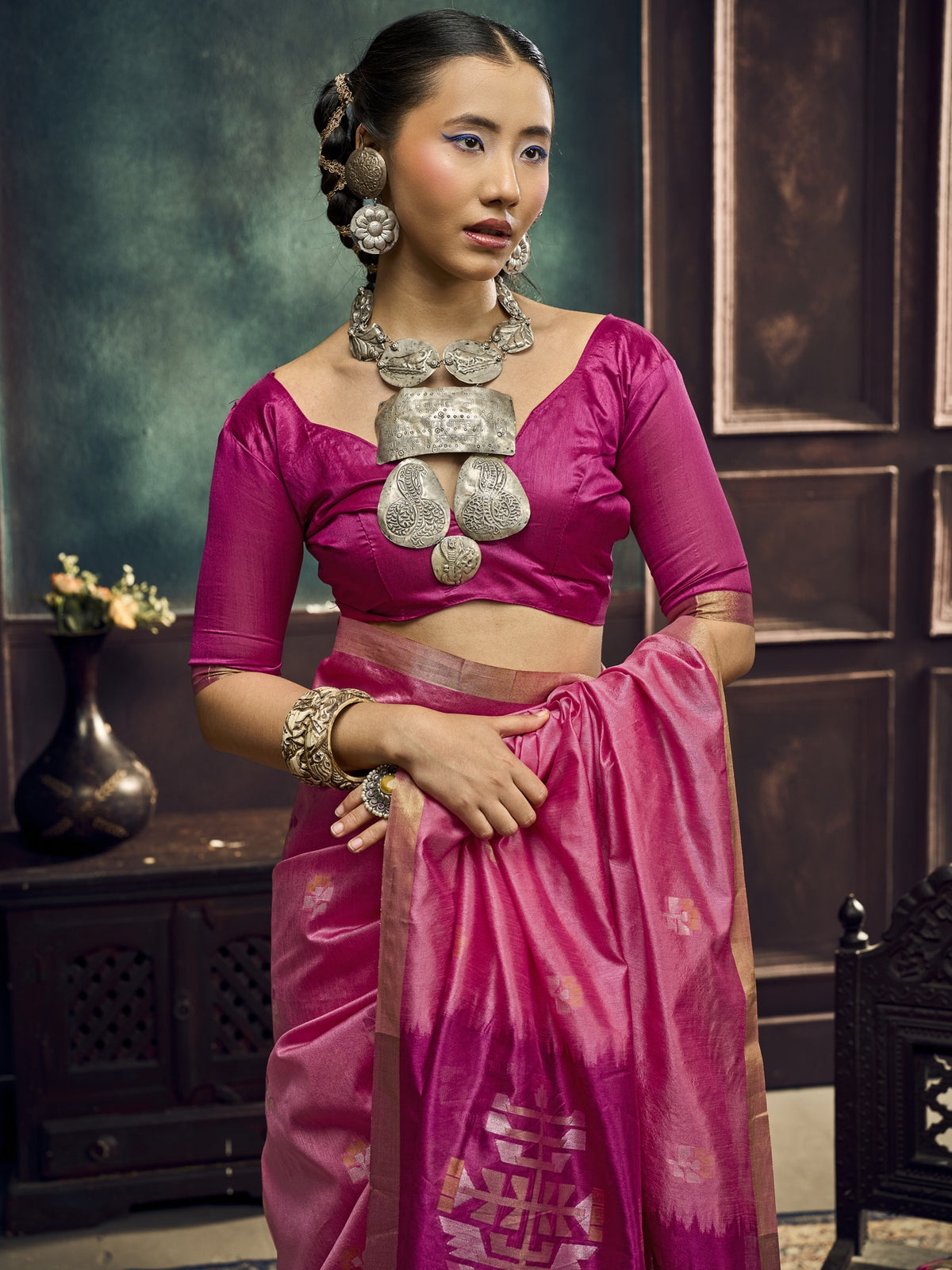 Pink silk blend saree view 2