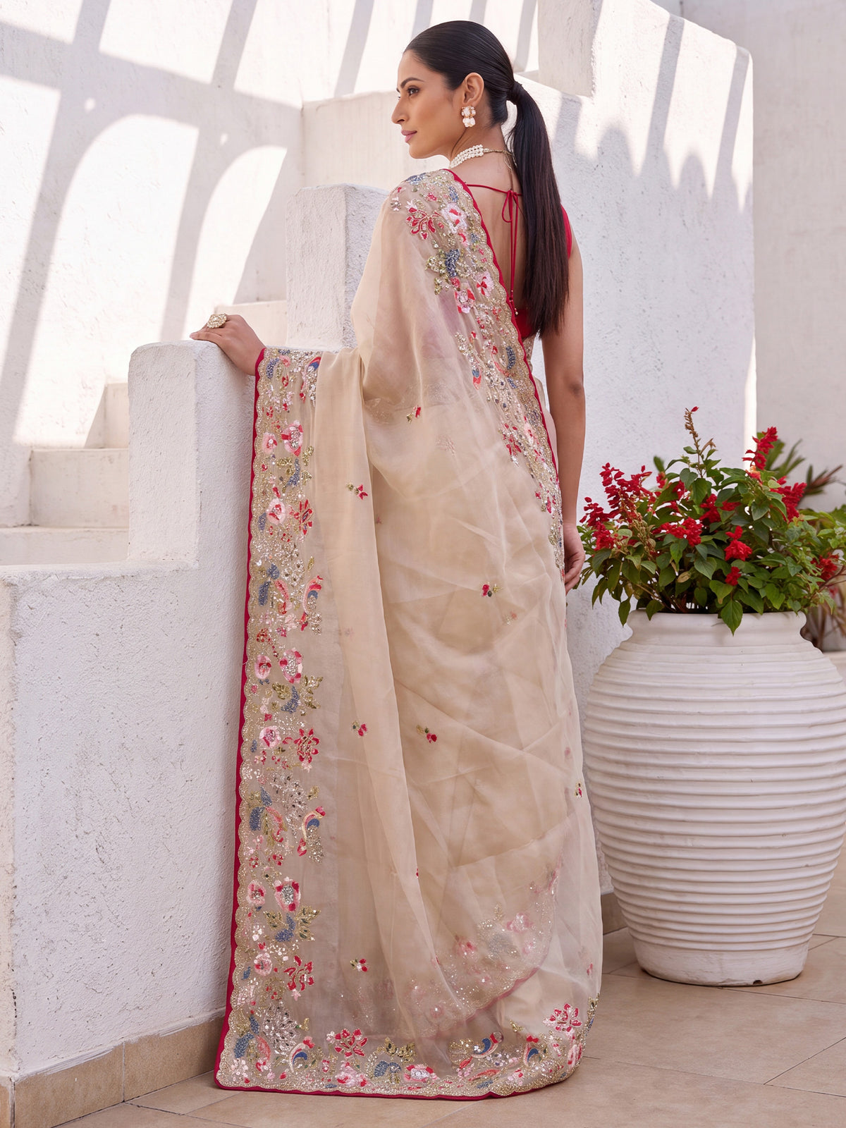 Beige Organza saree – detail view 1