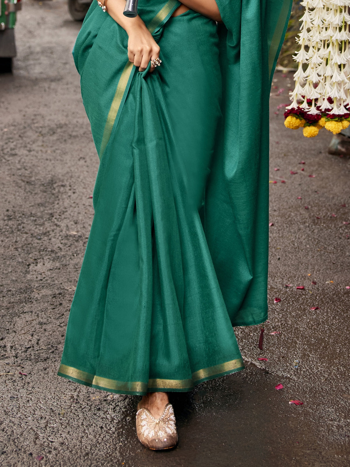 Teal Green Cotton Blend saree – detail view 1