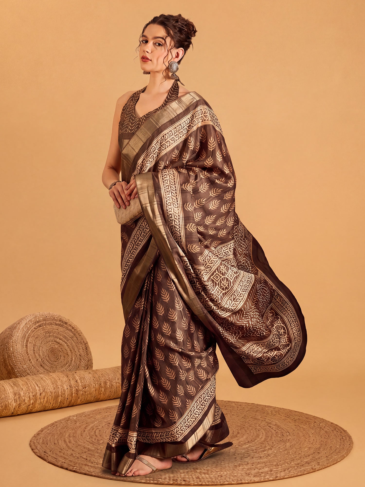 Brown Silk Blend saree – detail view 2