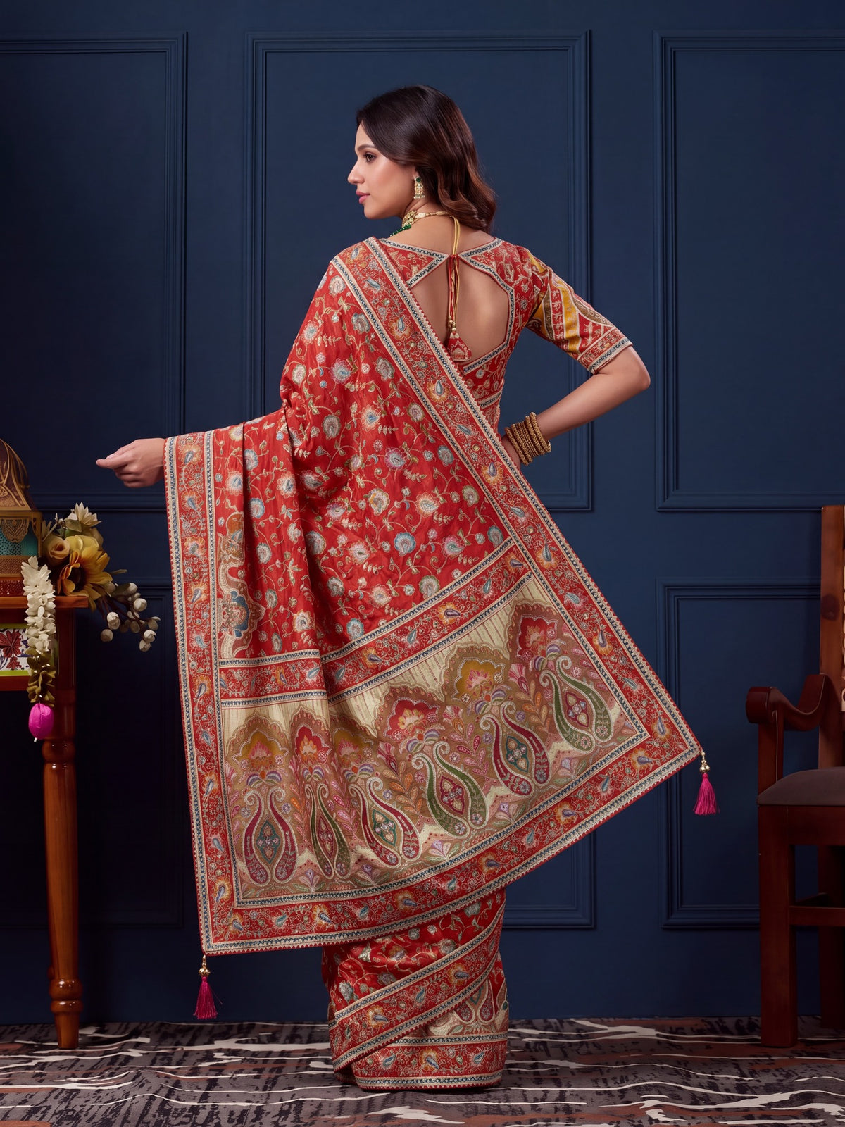 Orange Silk Blend saree – detail view 1