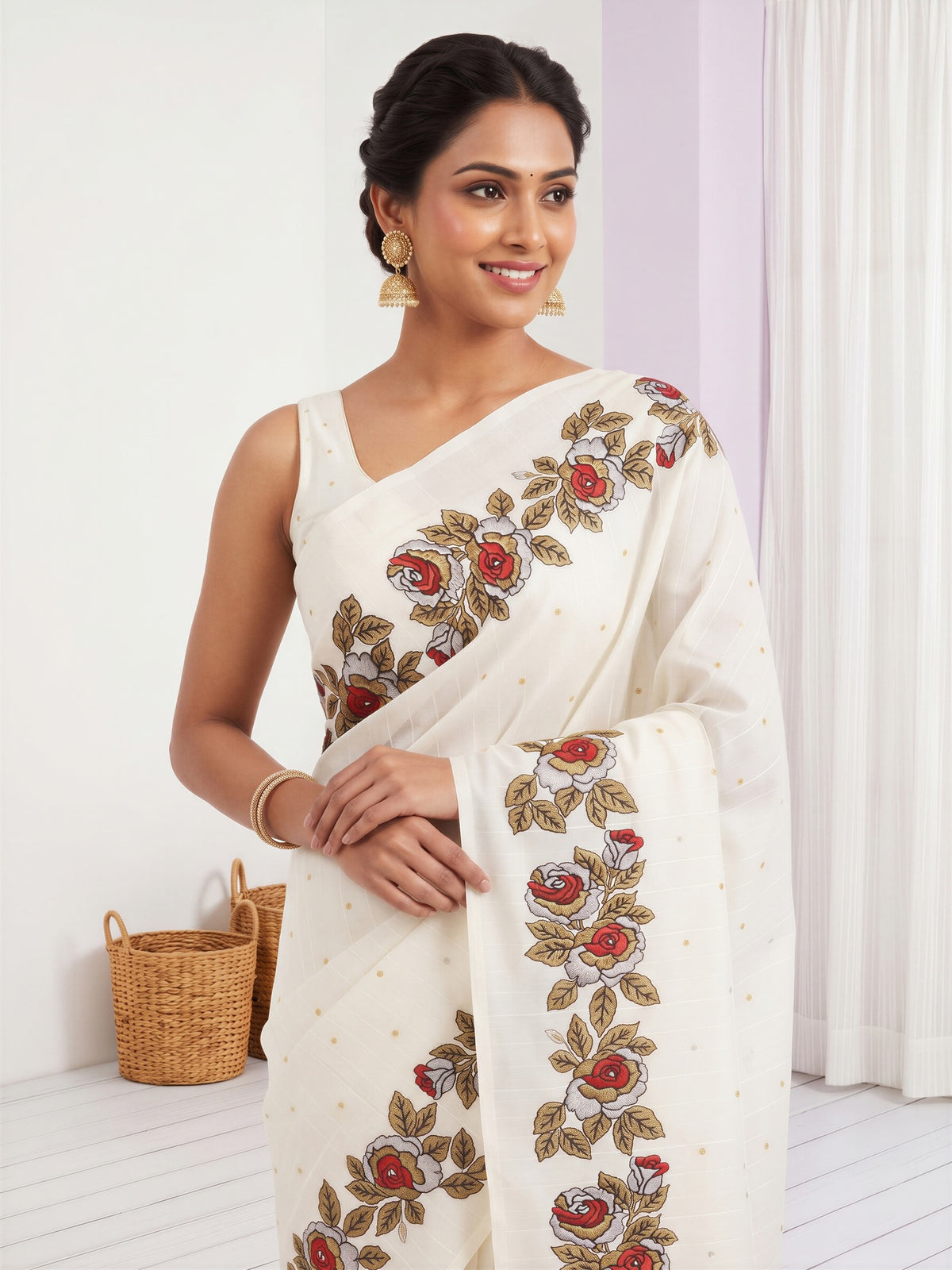 Off White Dola Silk saree – detail view 4