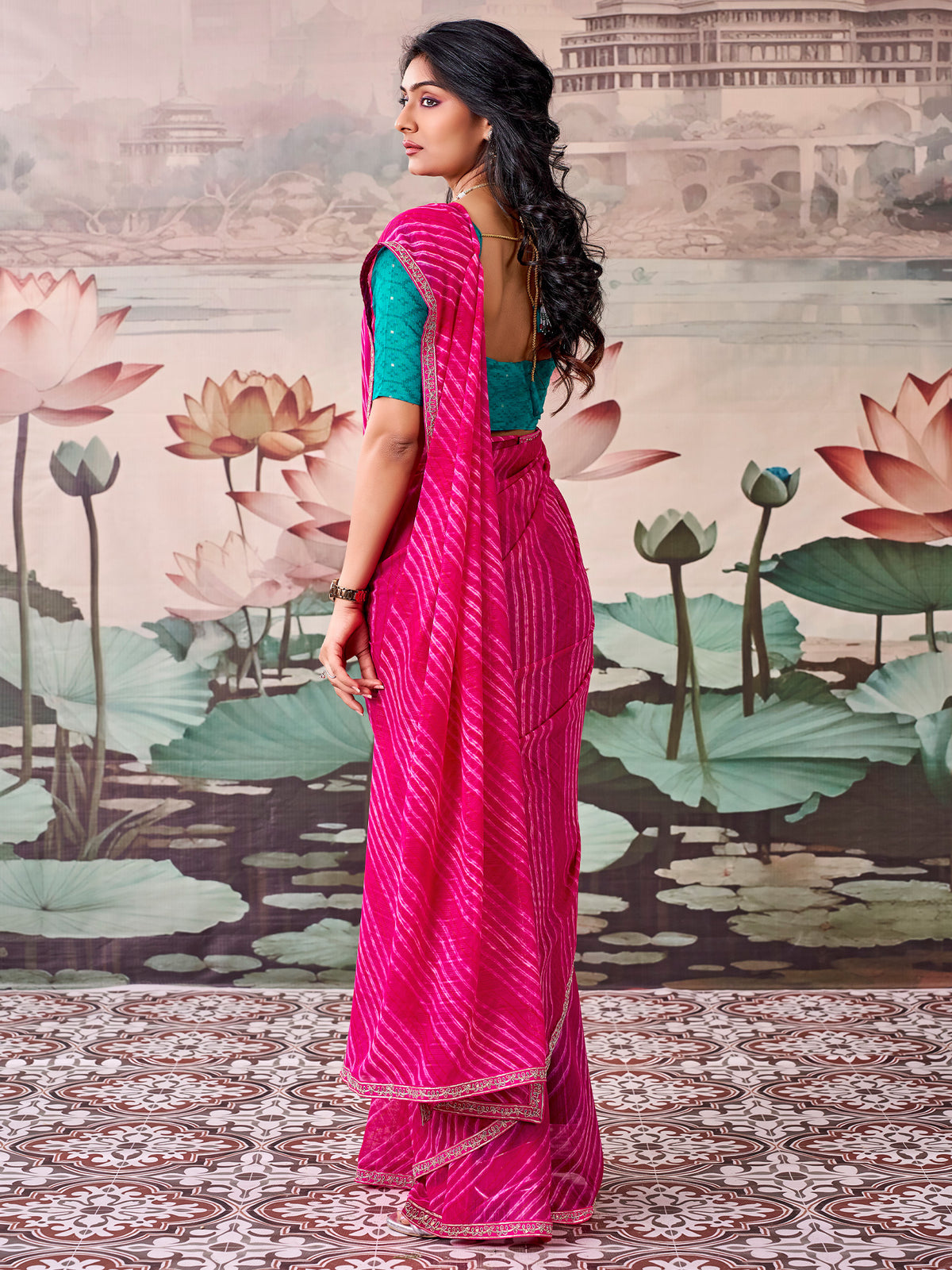 Pink Georgette saree – detail view 1