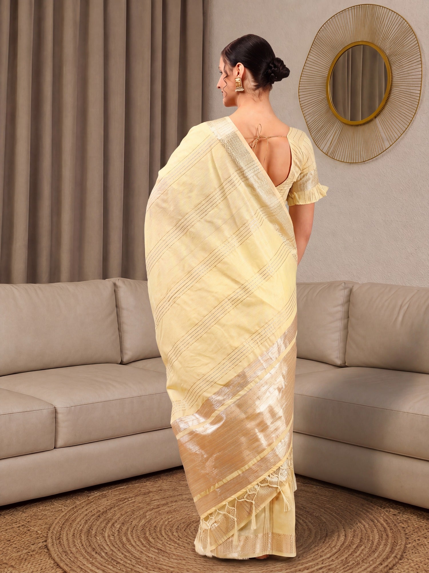 Yellow Linen saree – detail view 3