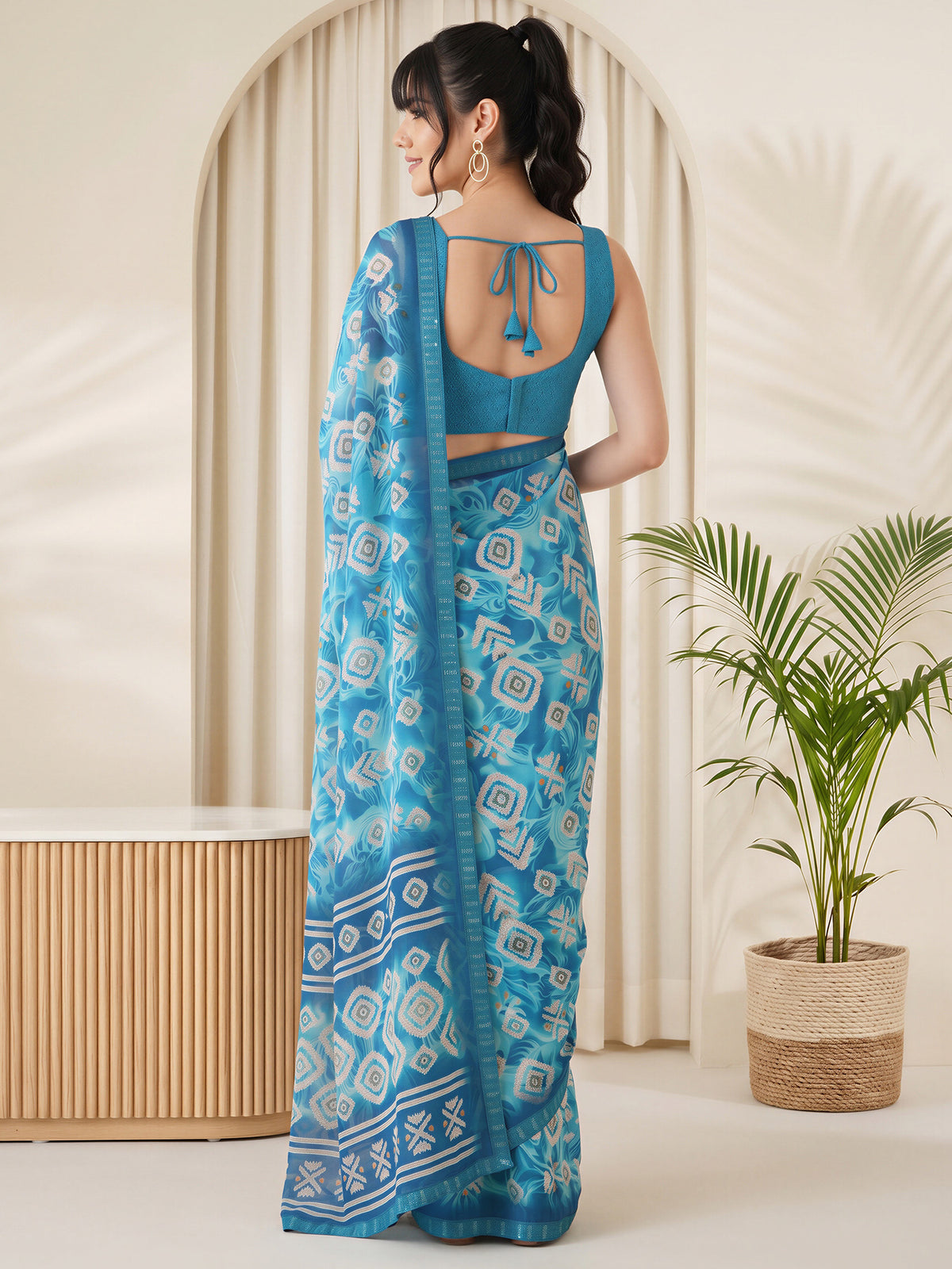 Light Blue Georgette saree – detail view 1