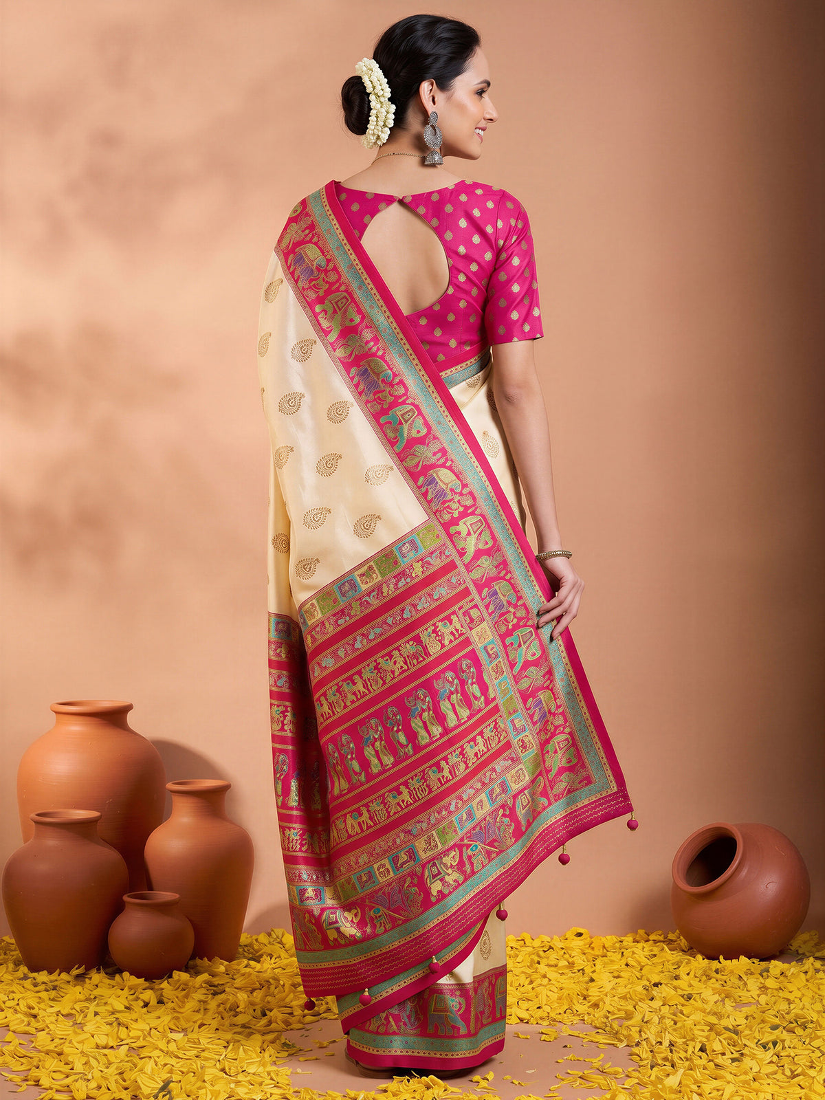 Pink Silk Blend saree – detail view 1