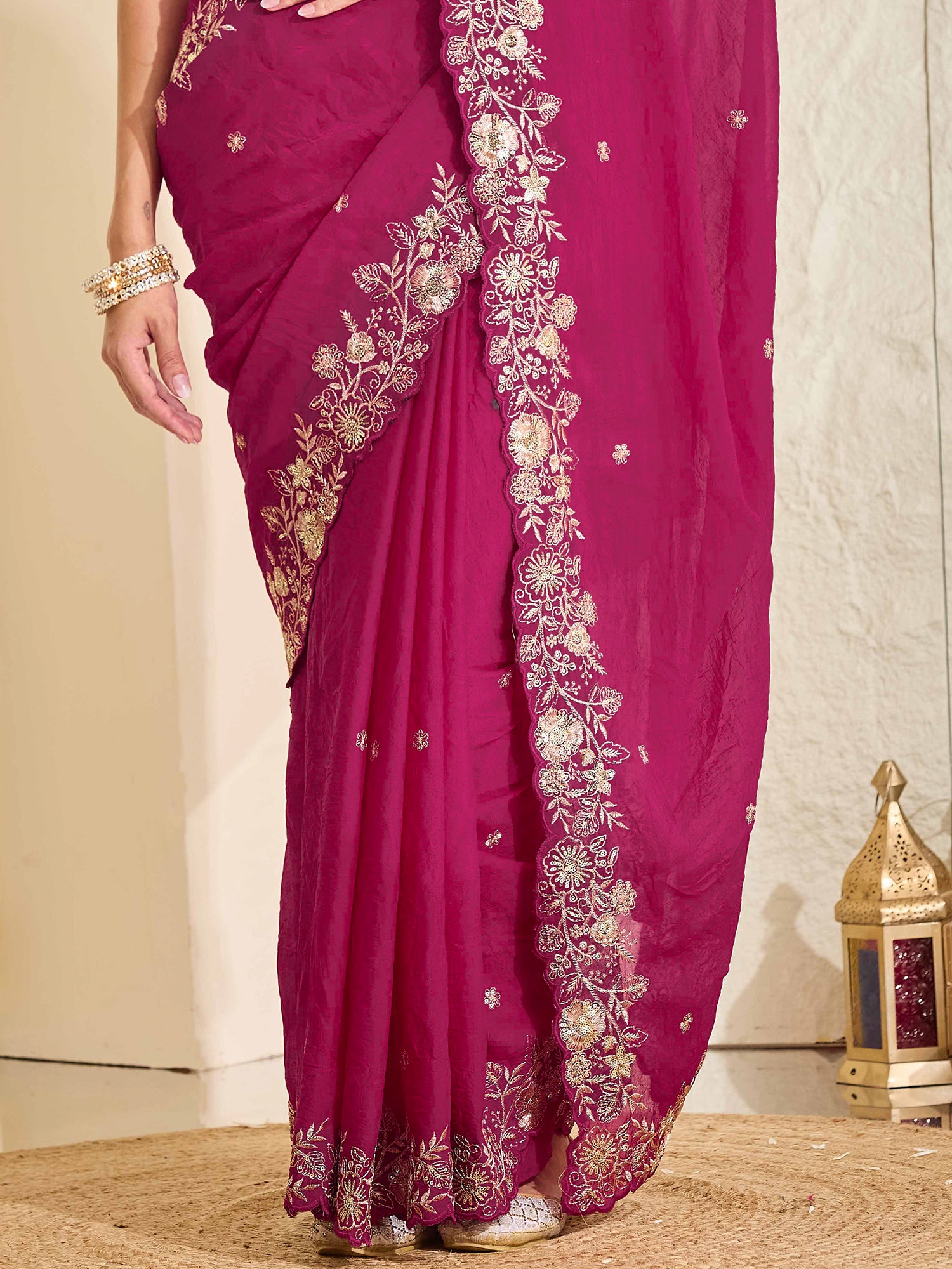 Pink Georgette saree – detail view 5