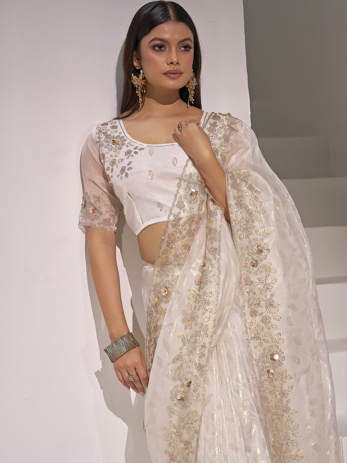 Off White organza saree view 4