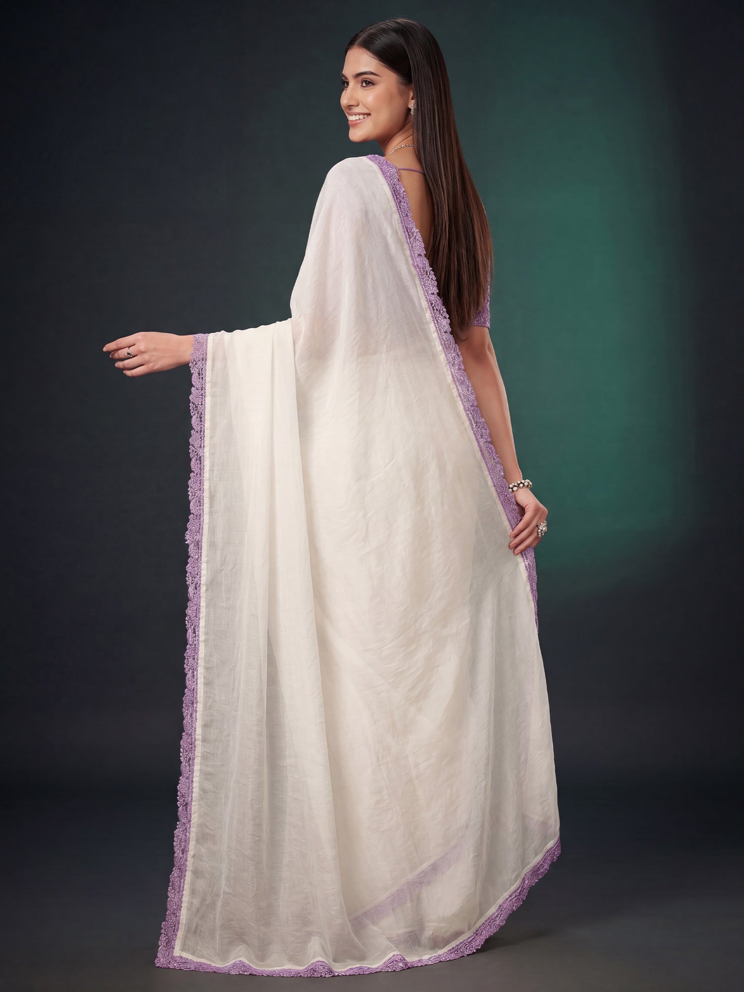 White Georgette saree – detail view 1