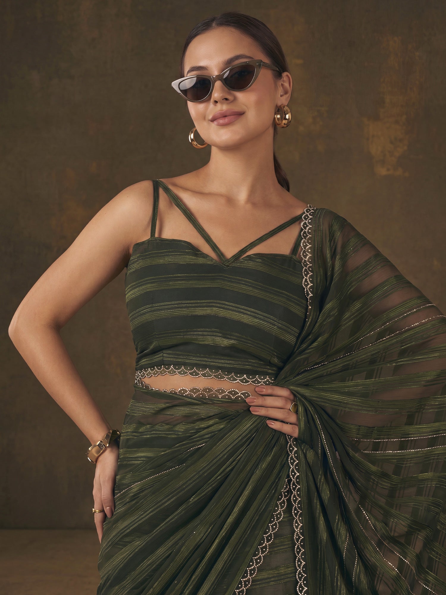 Dark Green Georgette saree – detail view 4