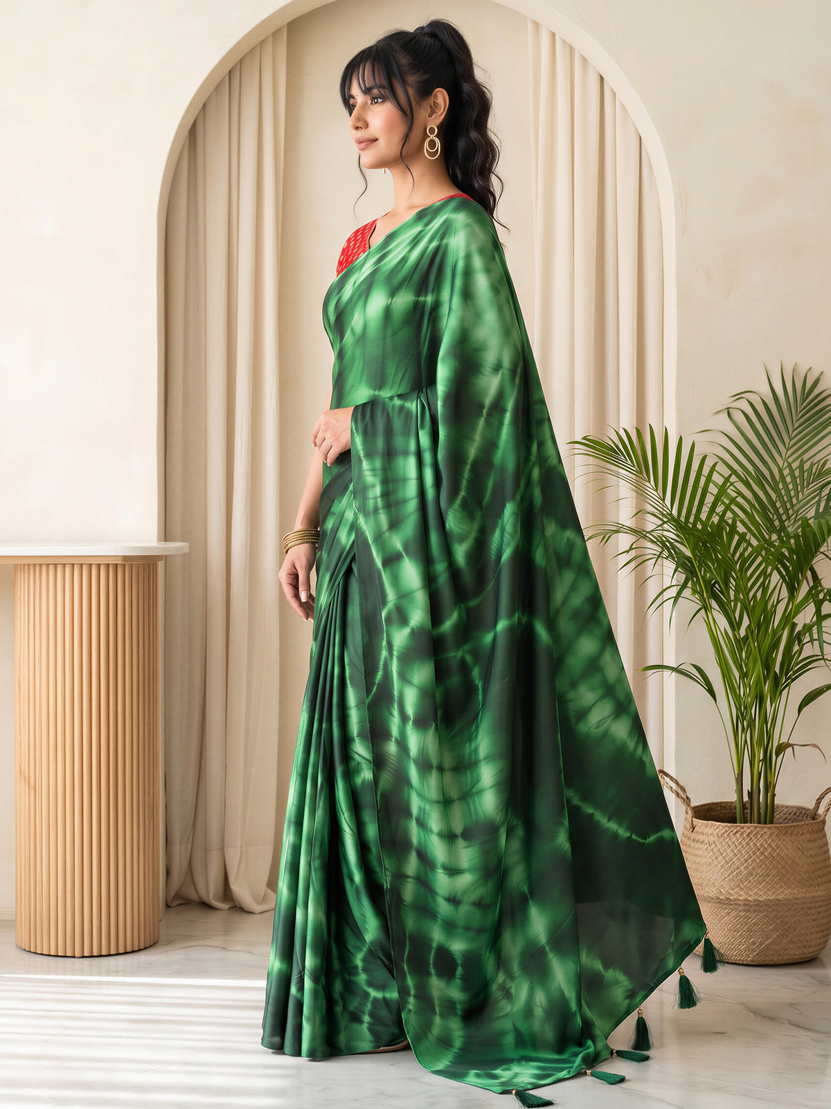 Green Satin Silk saree – detail view 2
