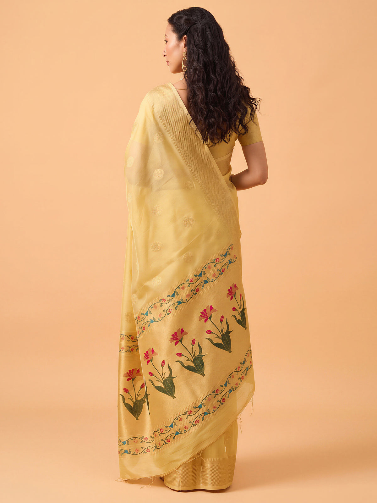Yellow Tissue saree – detail view 1