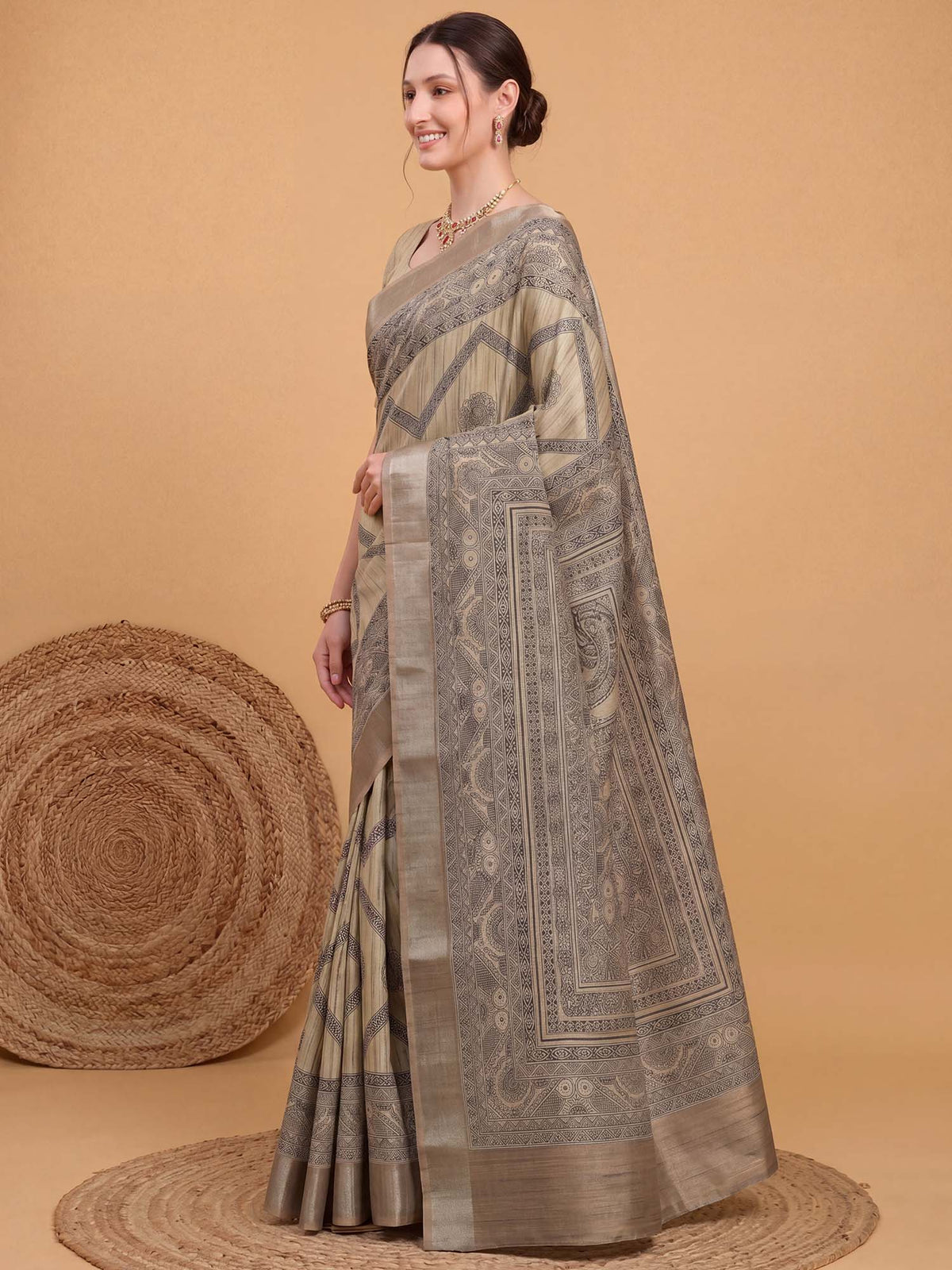 Beige Satin Silk saree – detail view 2