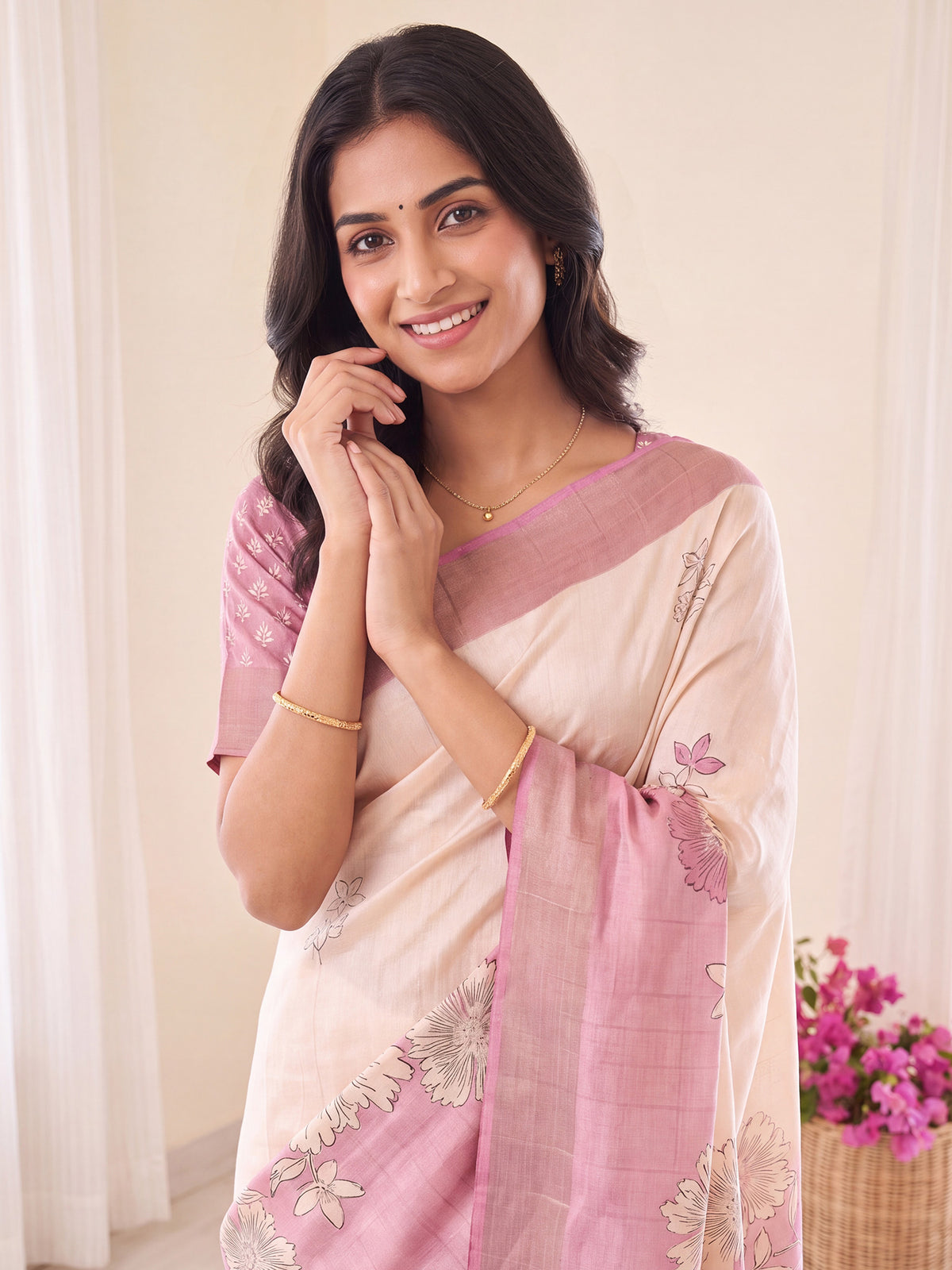 White Satin Silk saree – detail view 4
