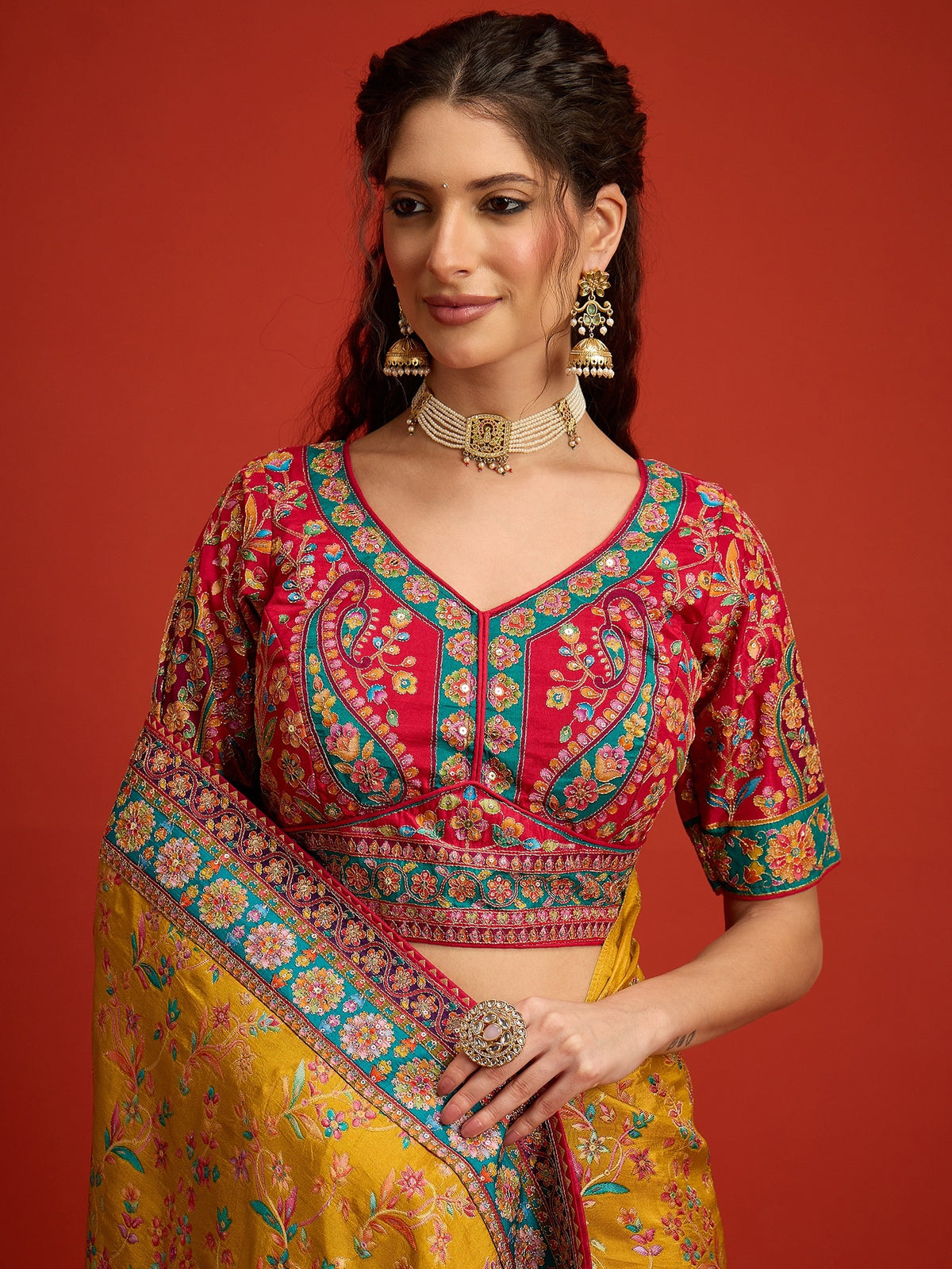 Mustard Silk Blend saree – detail view 1