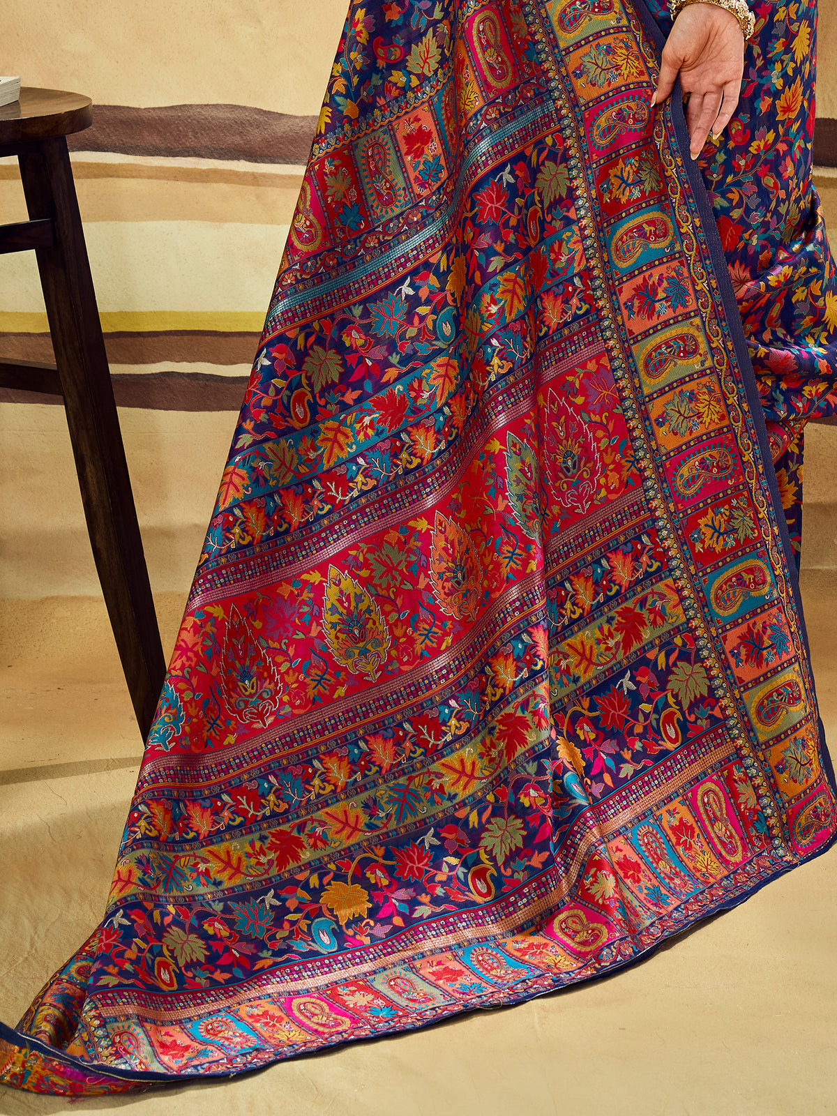 Navy Blue Muga Cotton saree – detail view 5