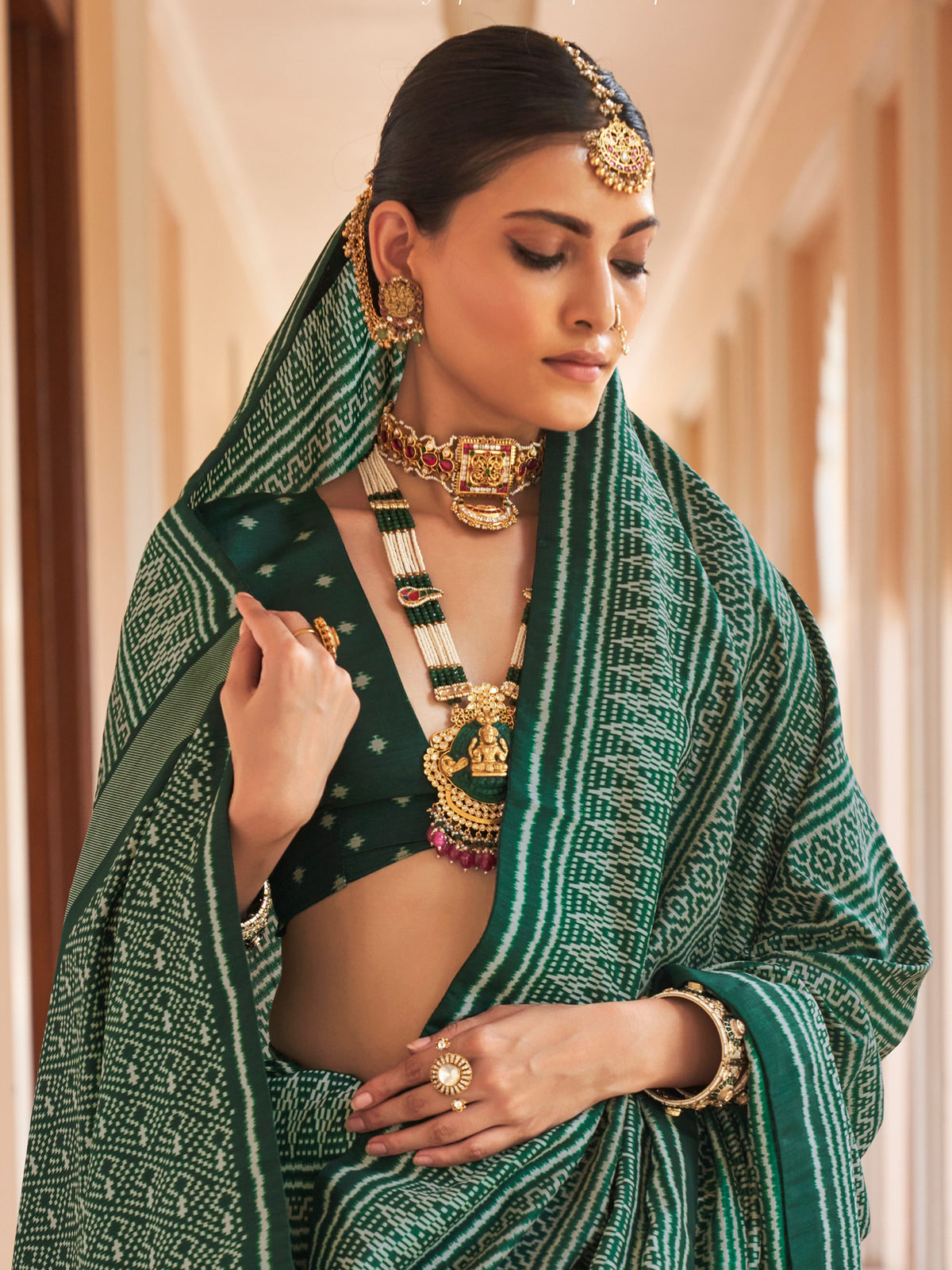 Green silk blend saree view 2