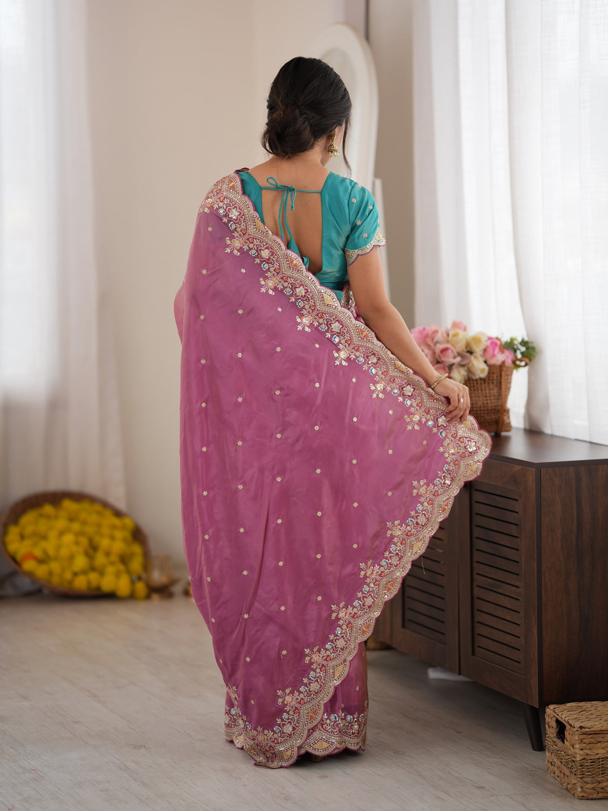 Mauve Satin saree – detail view 3