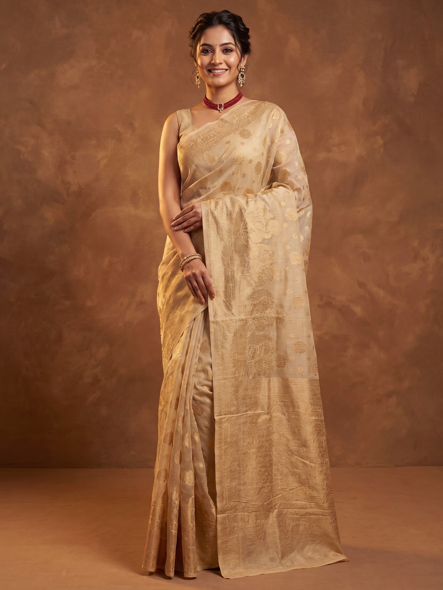Cream Silk Blend saree – detail view 2