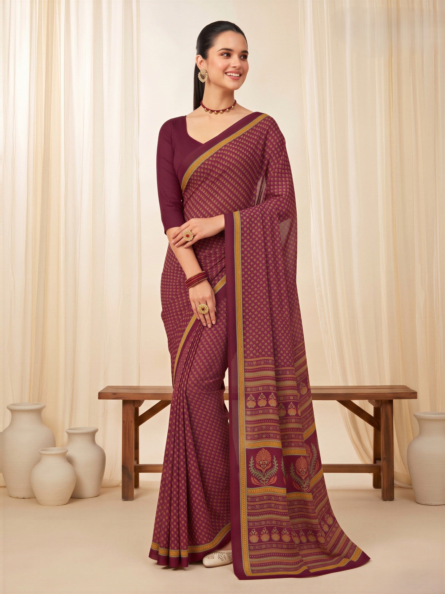 Magenta Crepe saree – detail view 3