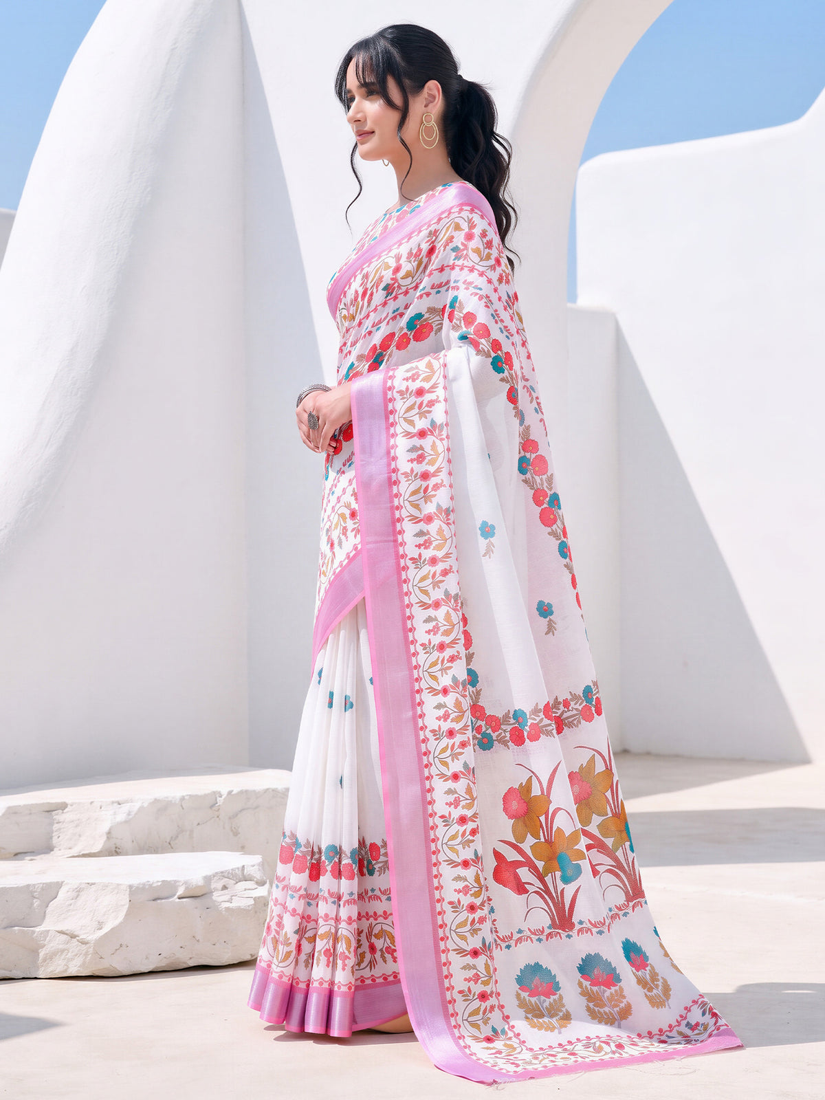 White Cotton Linen saree – detail view 2