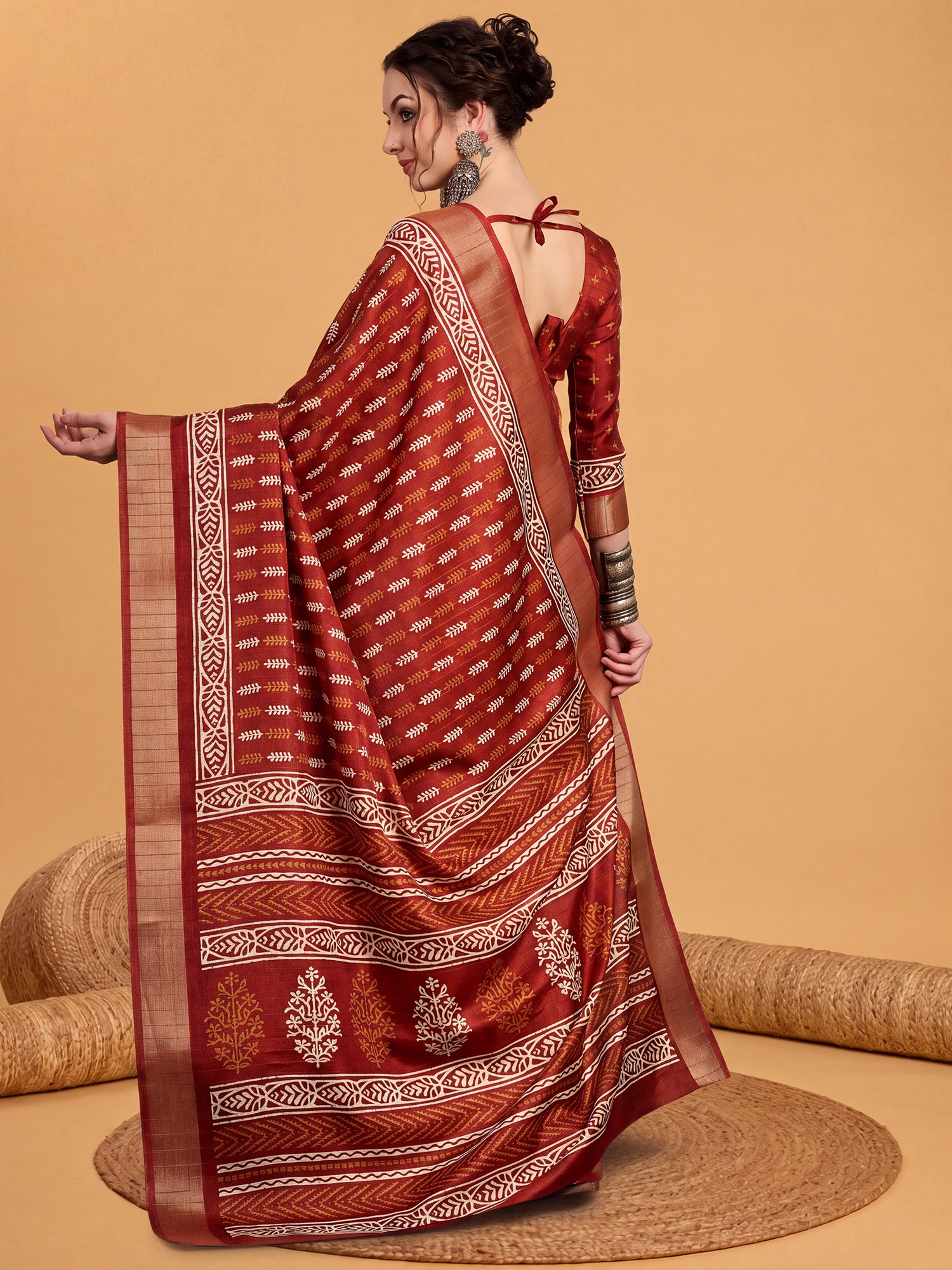 Rust Silk Blend saree – detail view 1