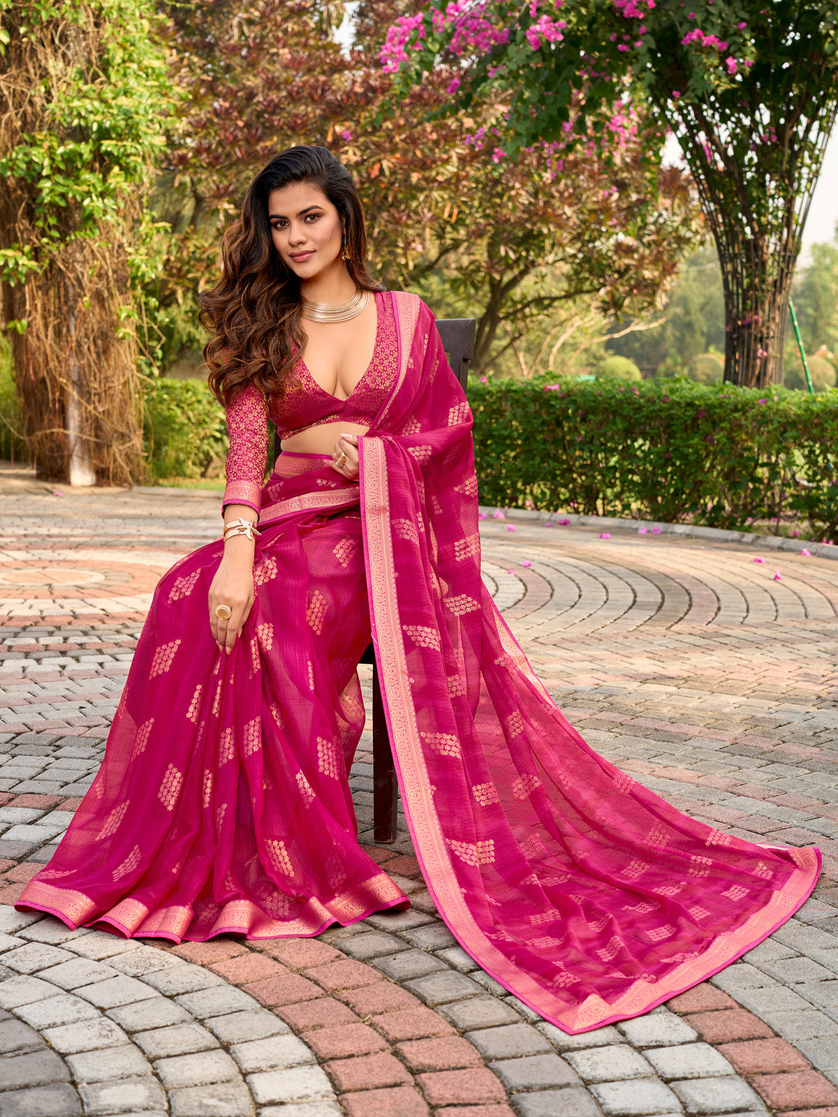 Pink Chiffon saree – detail view 3