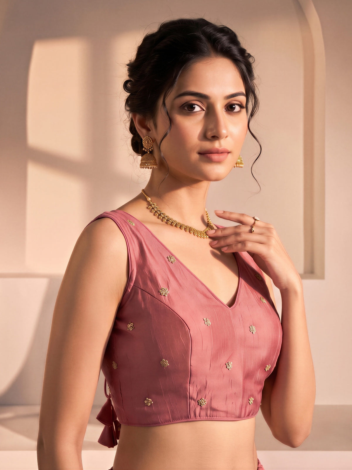 Peach sequin embellished vichitra silk sleeveless readymade saree blouse with v neck view 3