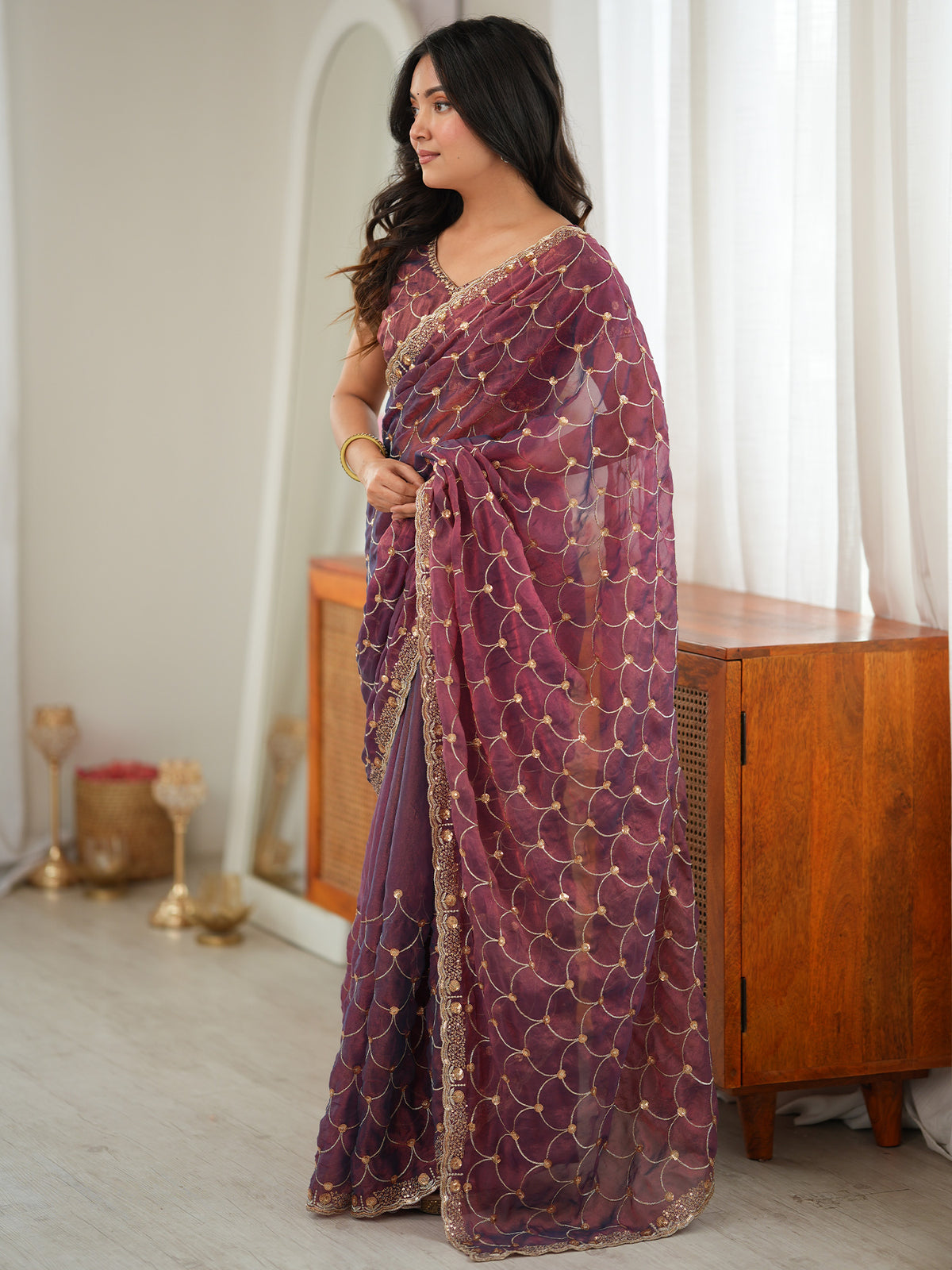 Wine Tissue saree – detail view 2