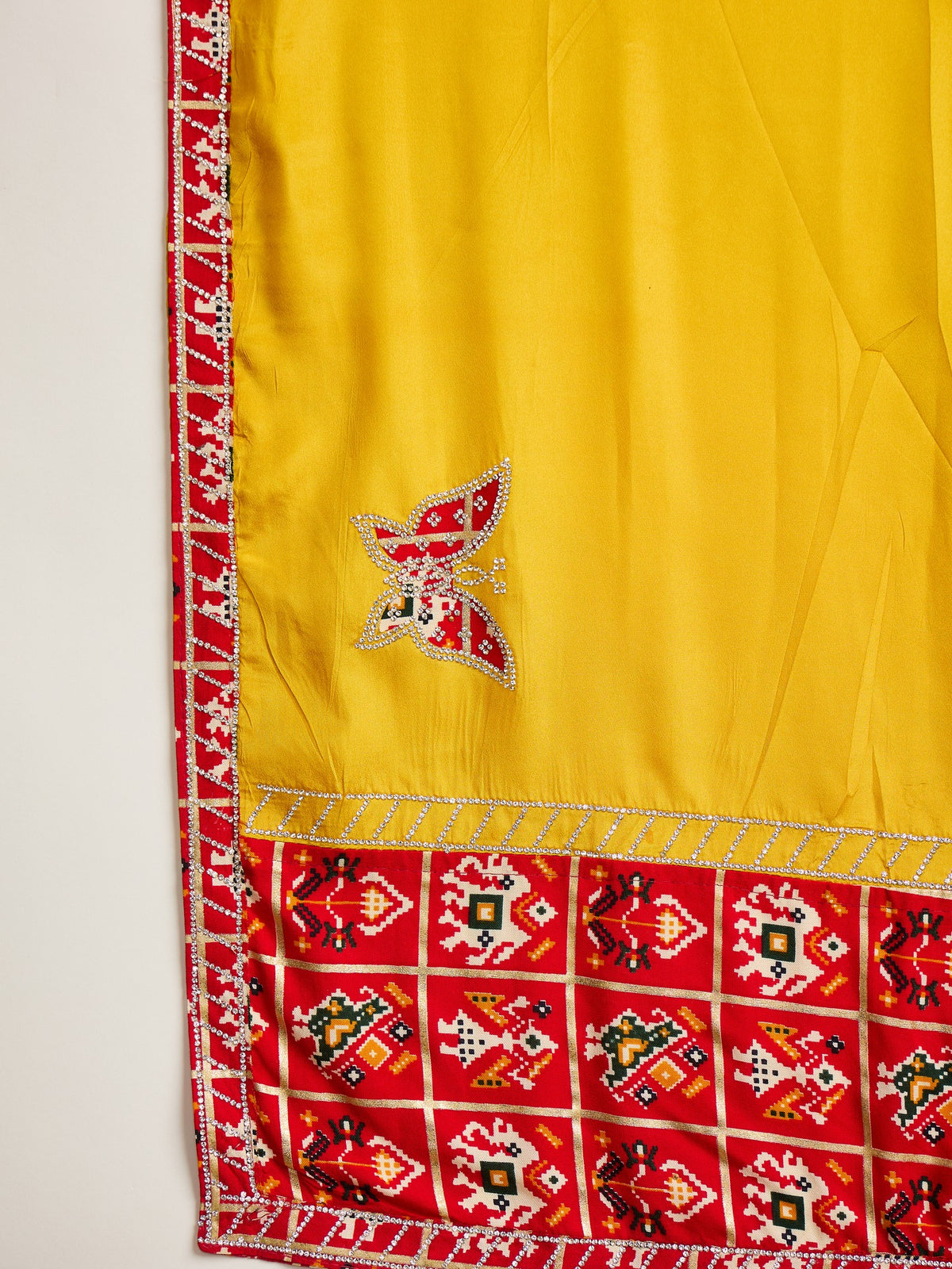 Yellow Silk Blend saree – detail view 4