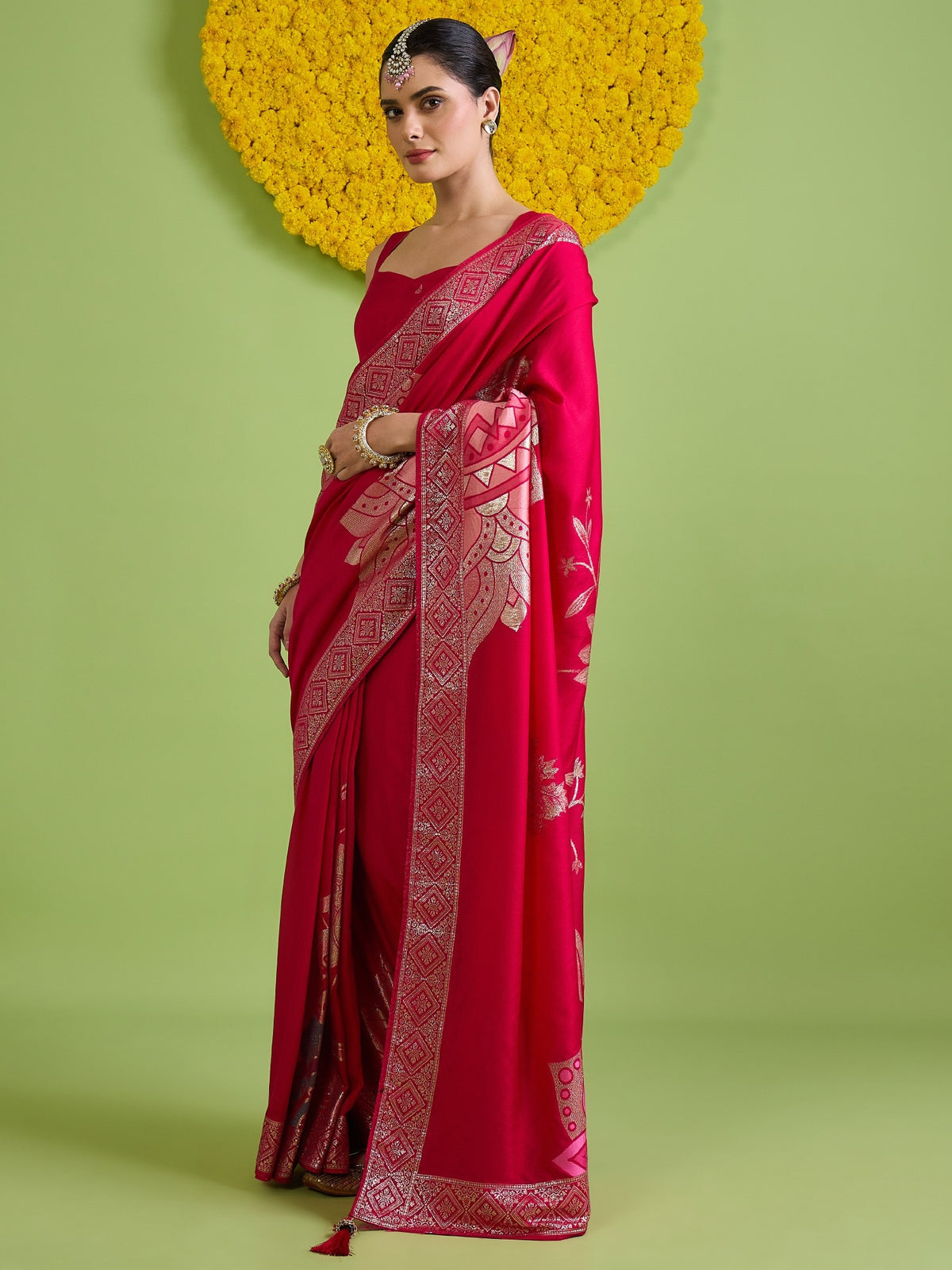 Pink Silk Blend saree – detail view 2
