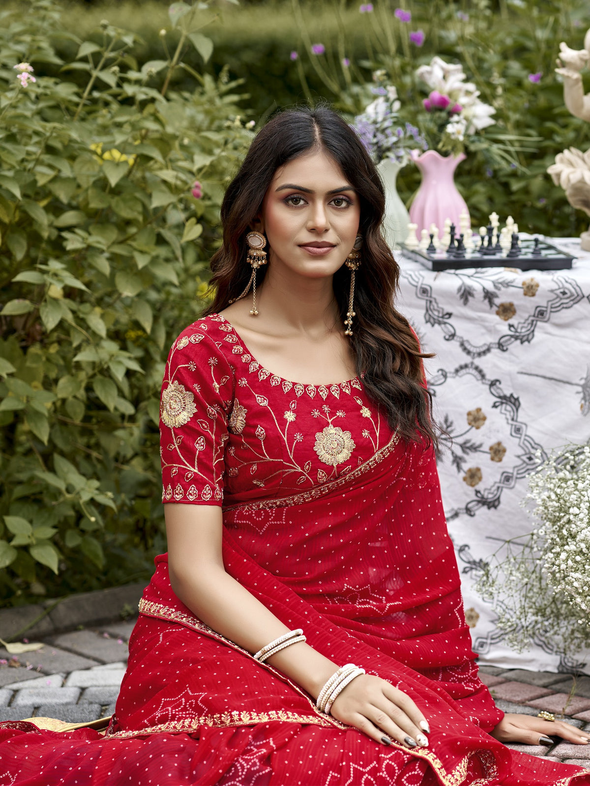 Red georgette saree view 3
