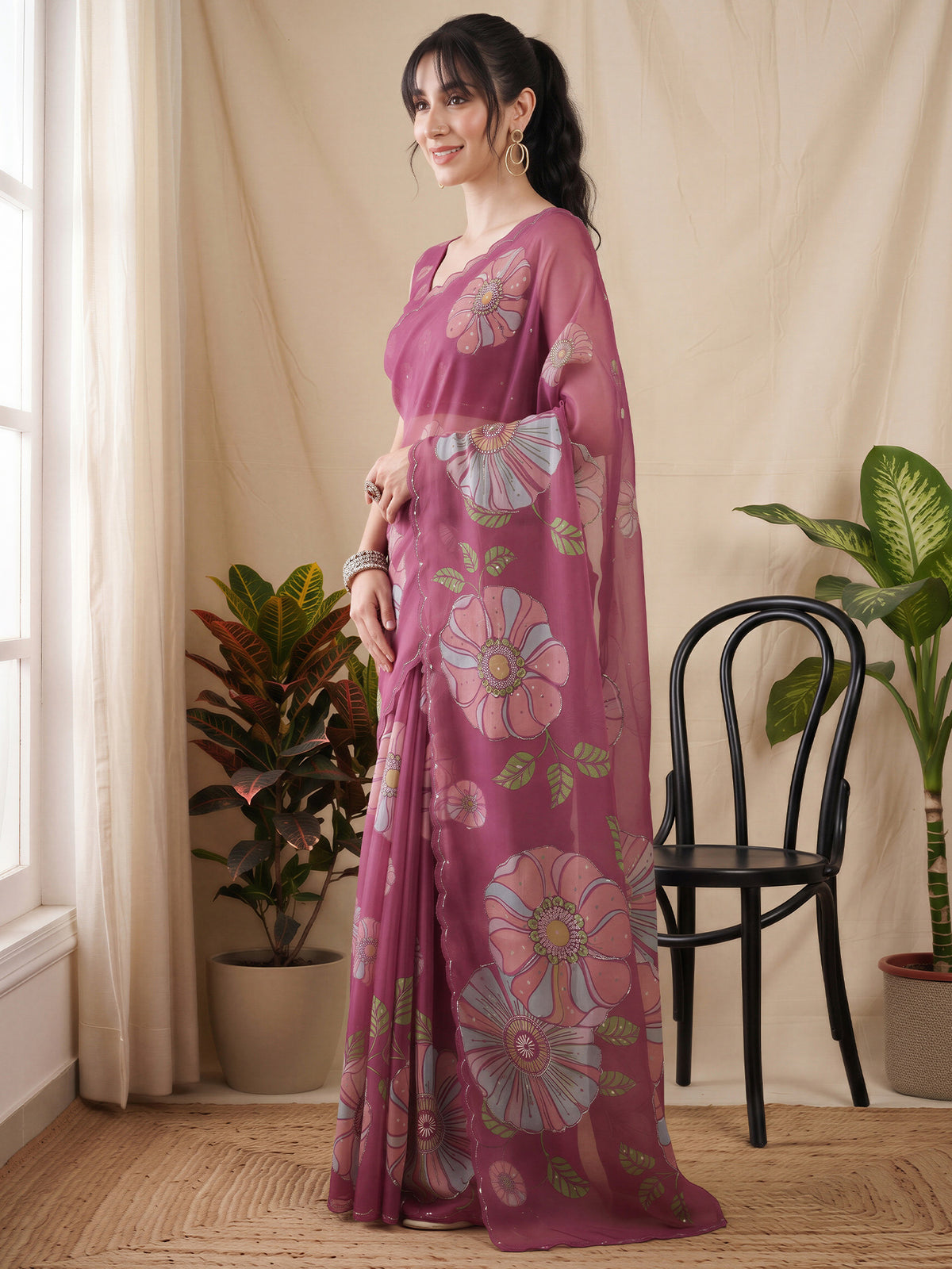 Magenta Organza saree – detail view 2