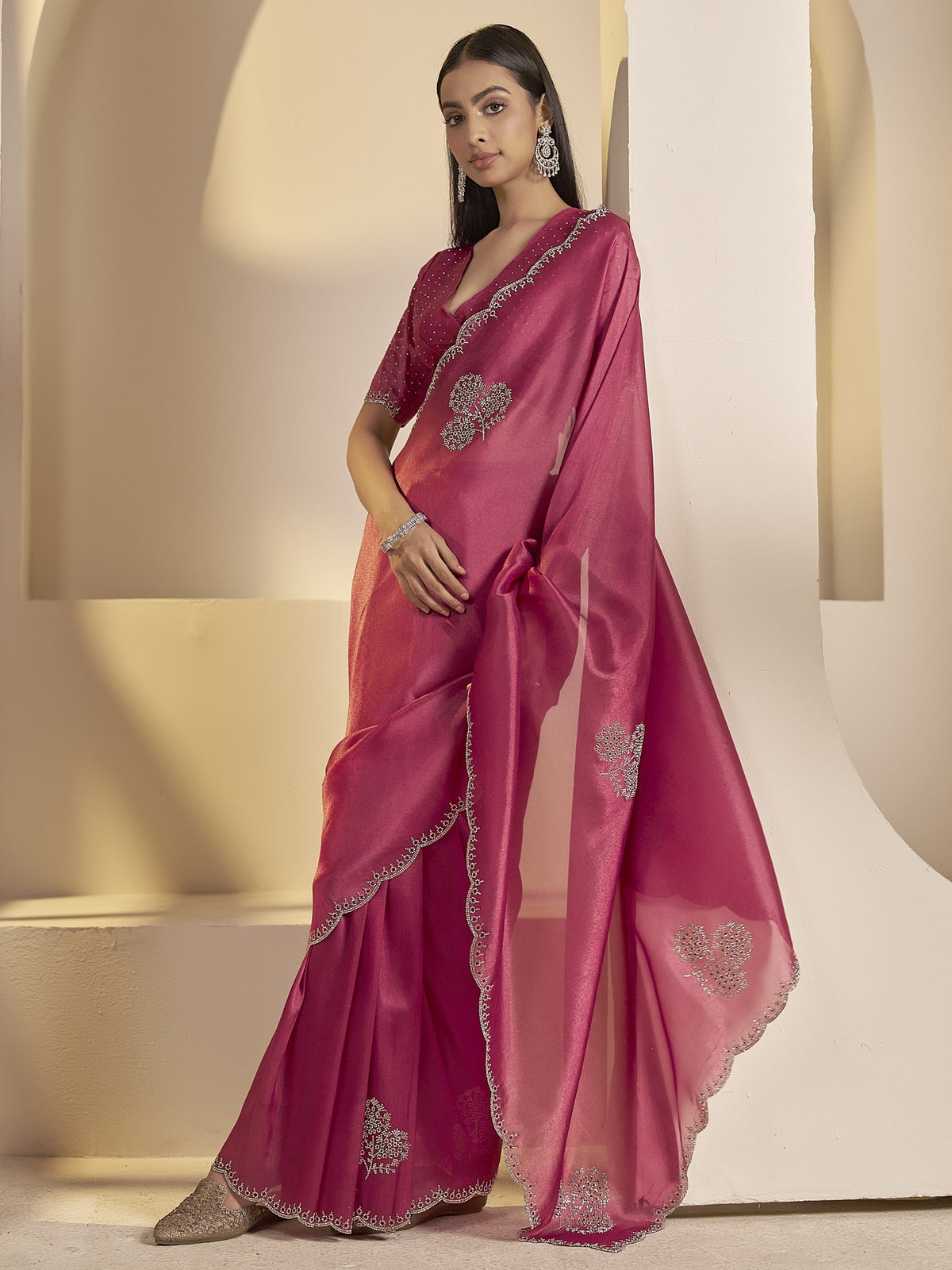 Magenta organza saree view 3