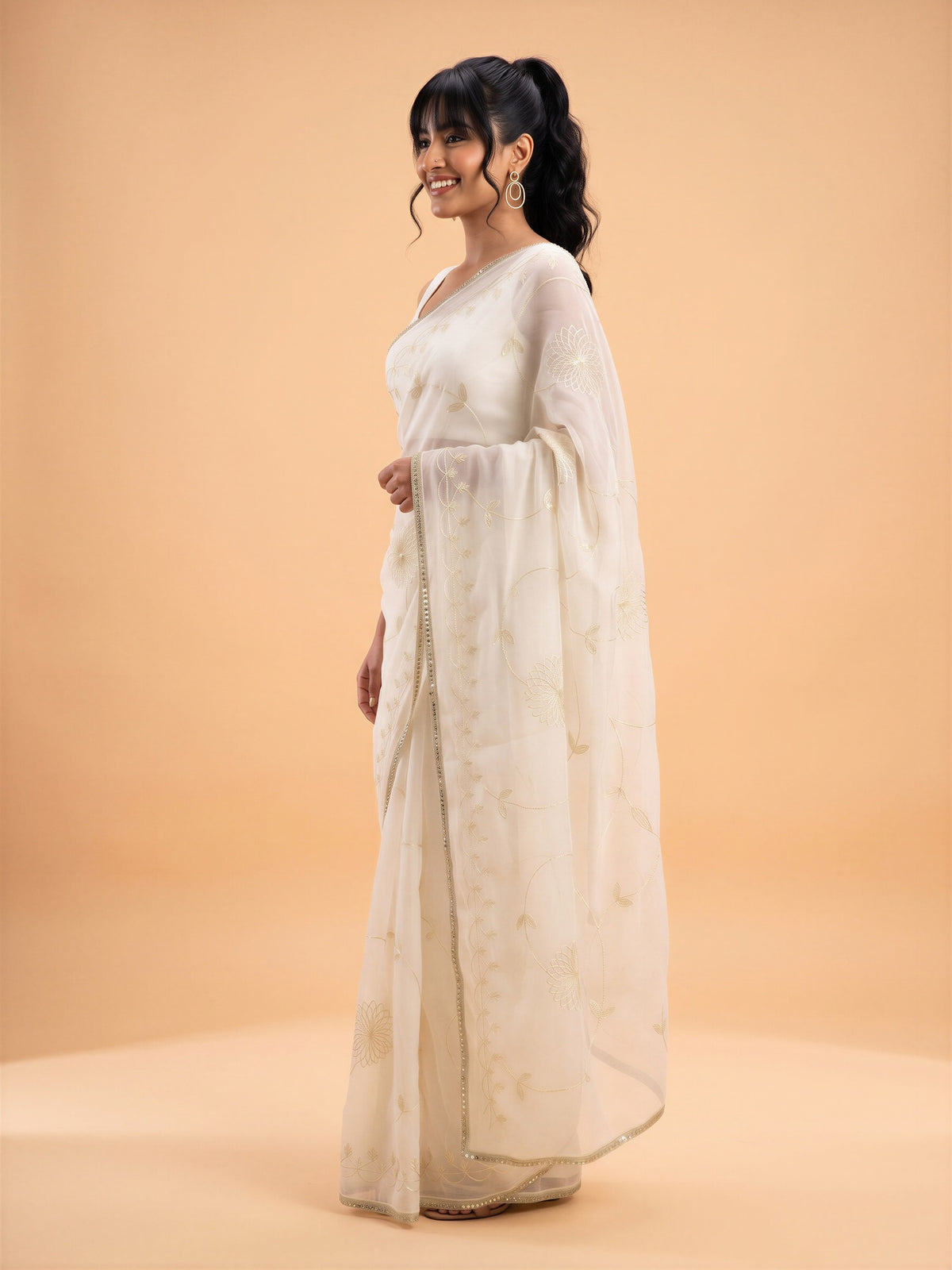 White Georgette saree – detail view 2