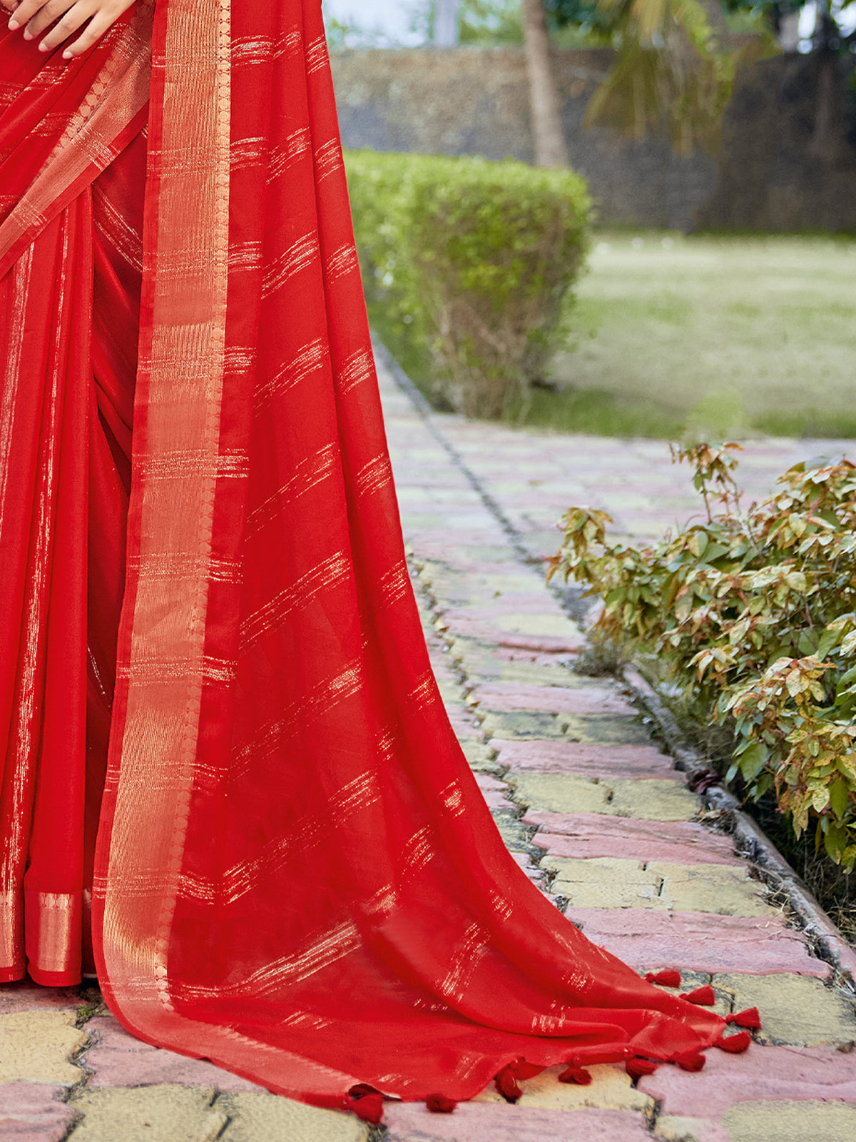 Red Georgette saree – detail view 4