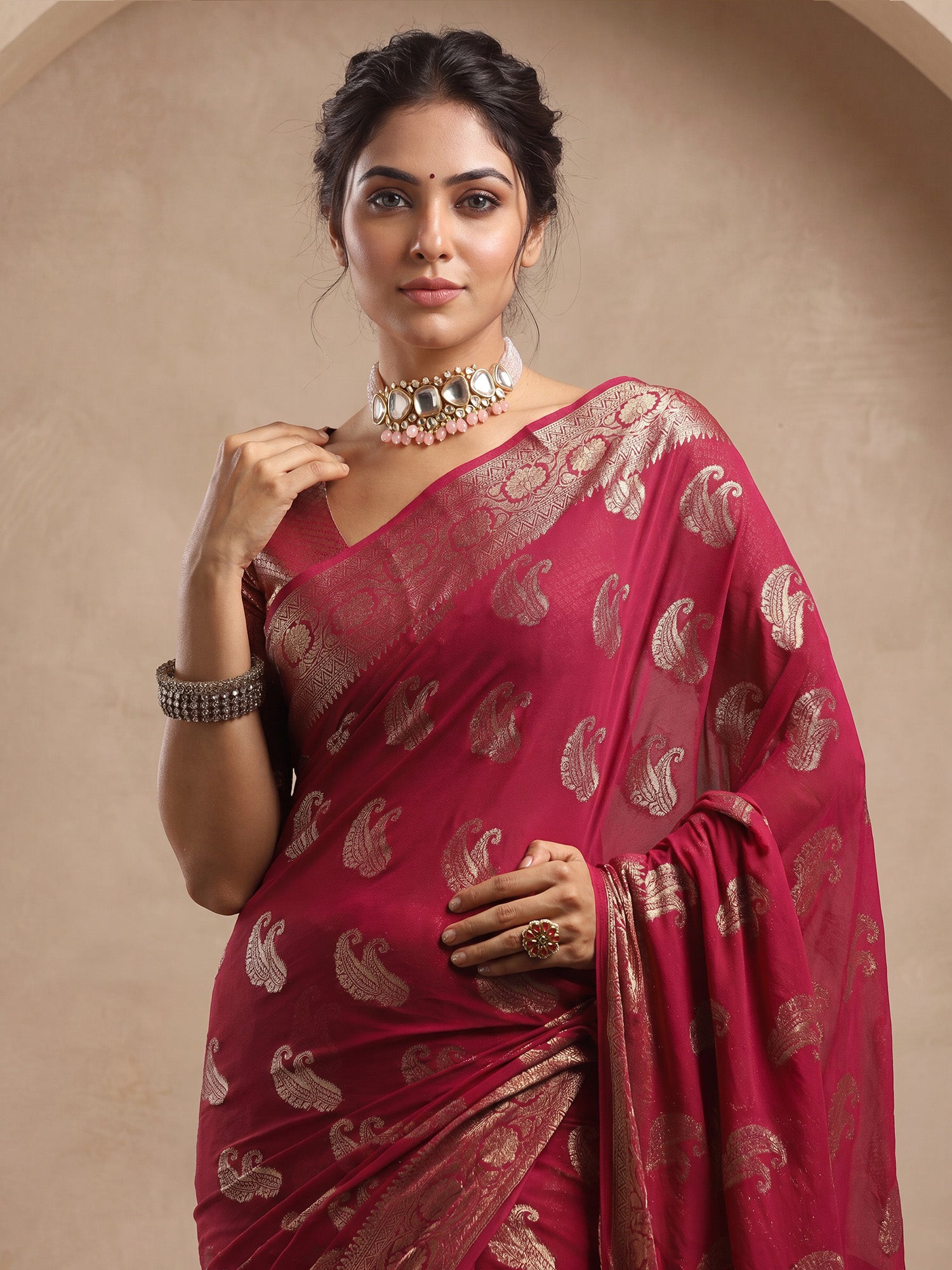 Maroon Georgette saree – detail view 3