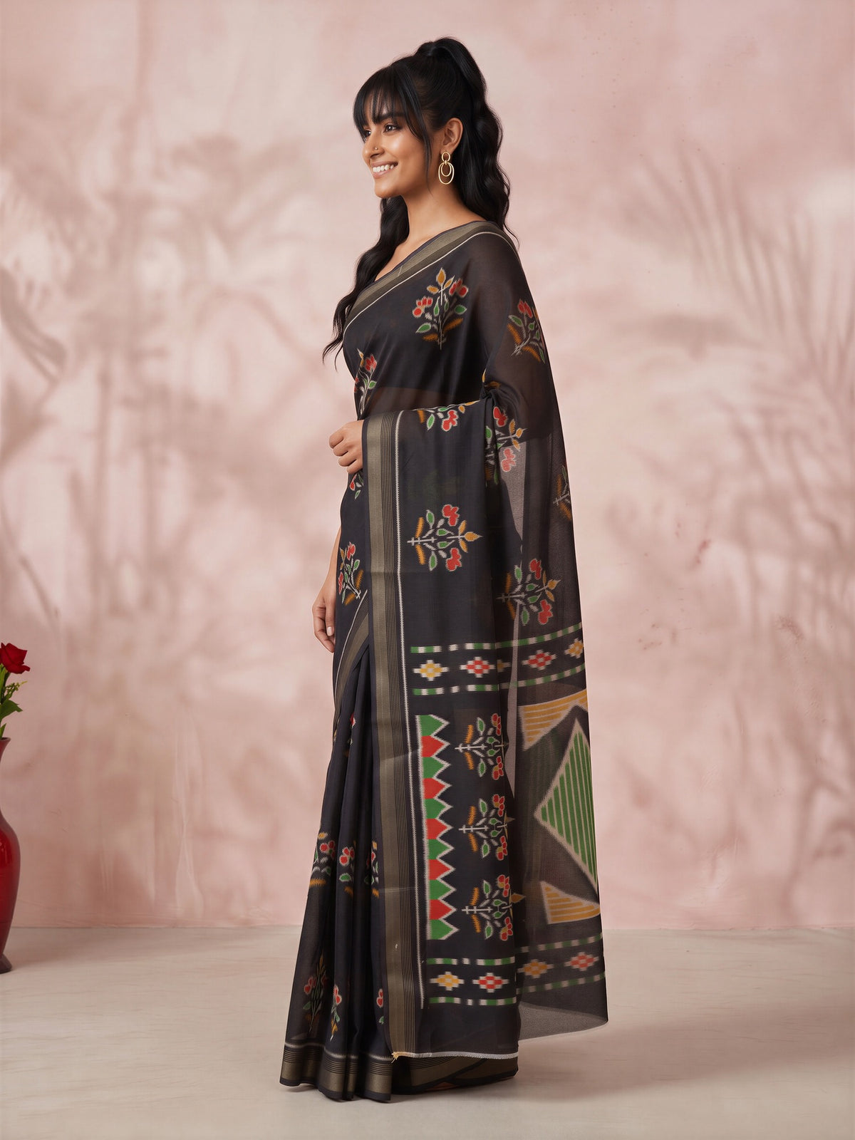 Black Cotton Linen saree – detail view 2